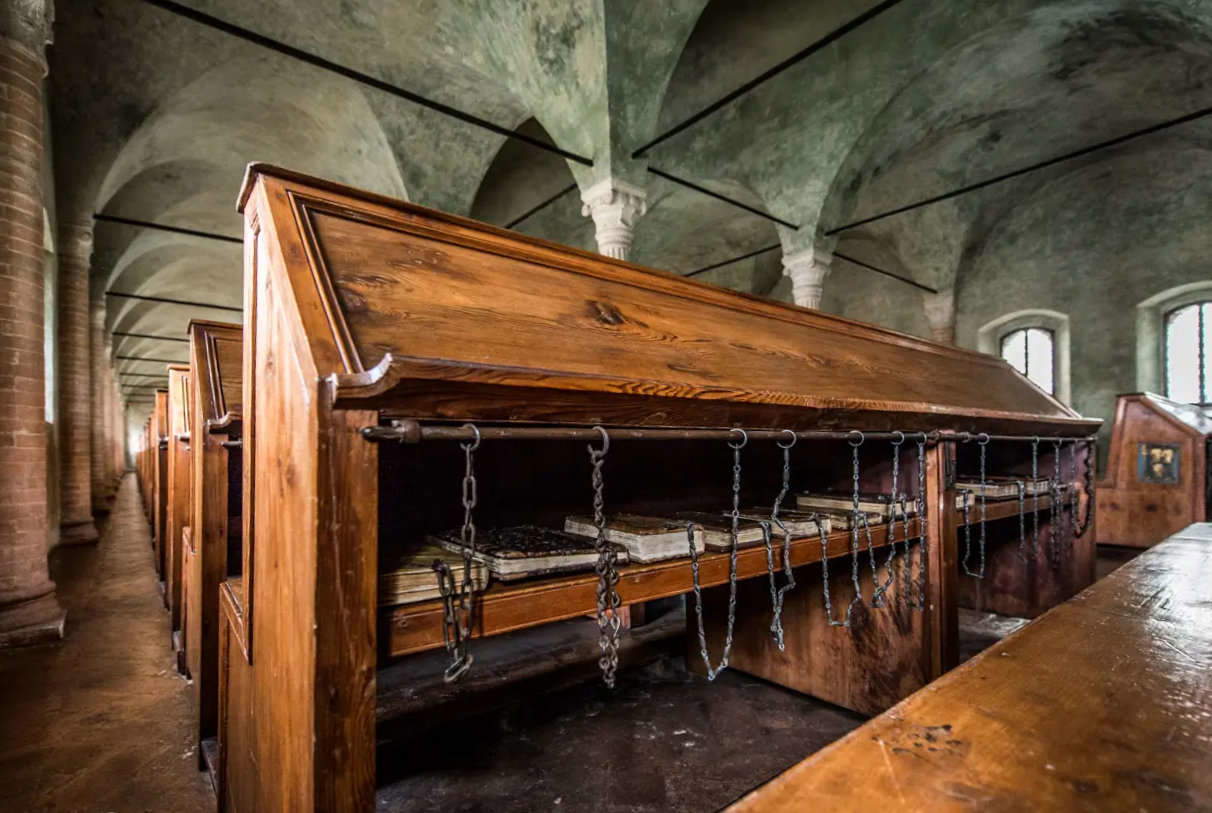 Biblioteca Malatestiana, Plutei. Foto: Archivio Comune di Cesena