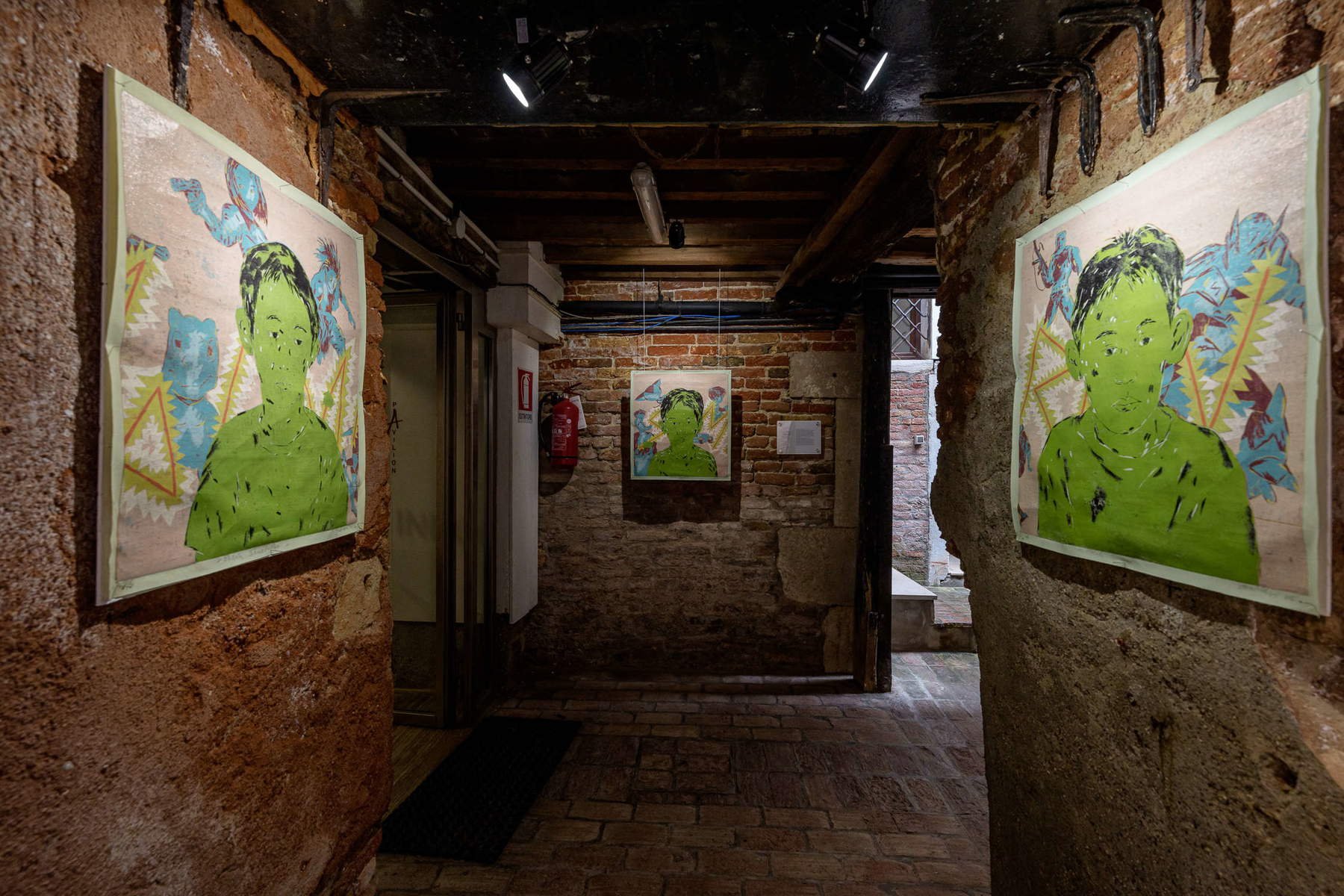 Installation du pavillon de l'Indonésie à la Biennale de Venise 2026. Photo : Andrea Avezz&ugrave;