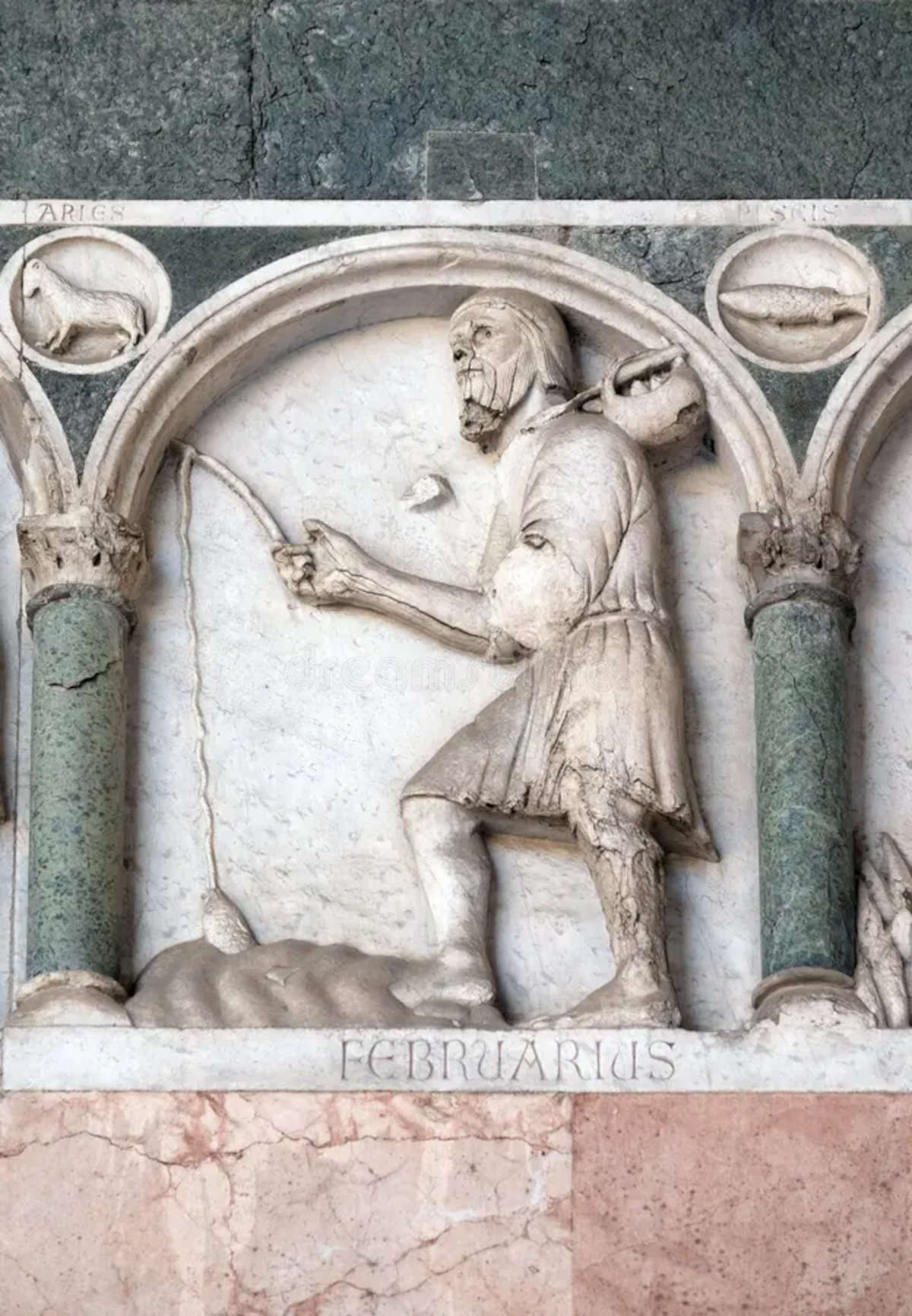 Zyklus der Monate: Februar. Foto: Museumskomplex des Doms von Lucca
