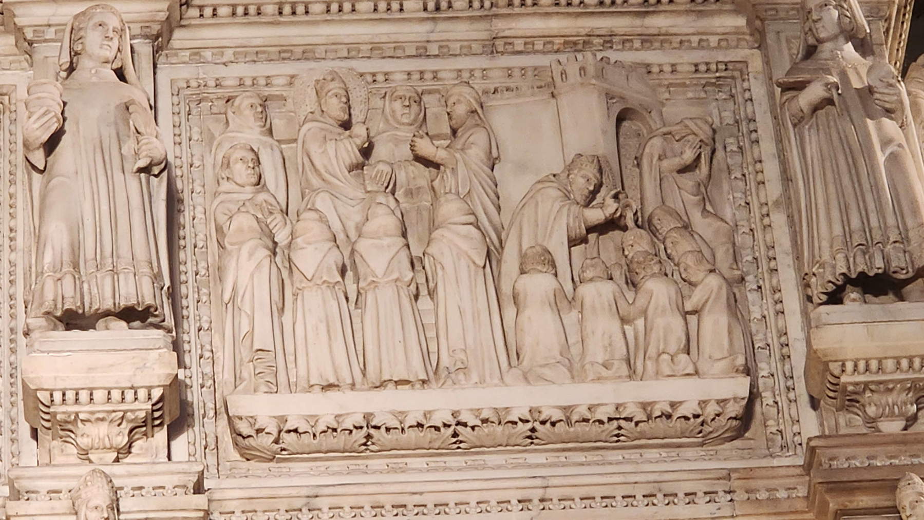 Pavia, Arca di Sant'Agostino. Foto: Finestre sull'Arte