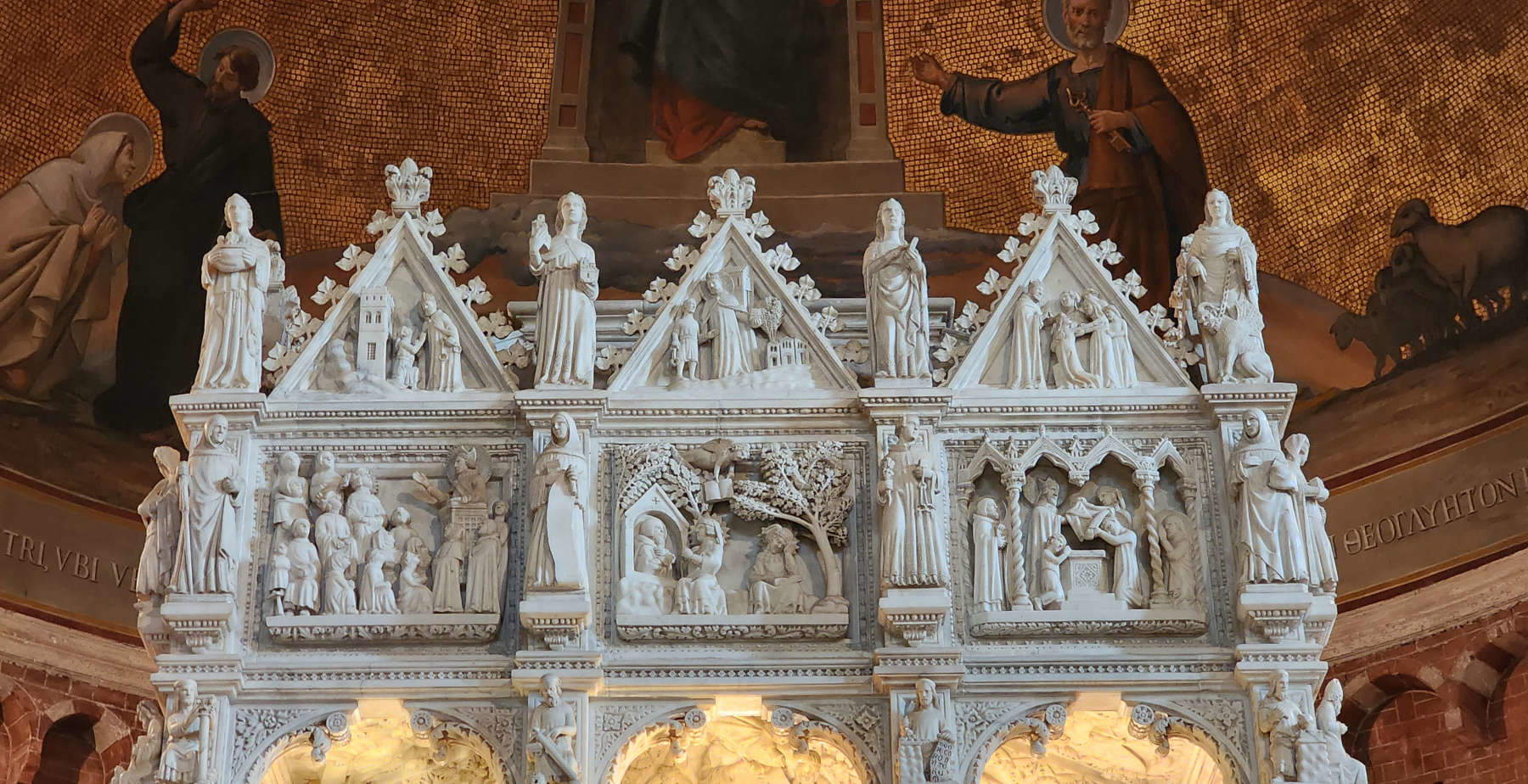 L'Arca di Sant'Agostino a Pavia, un capolavoro della scultura gotica italiana