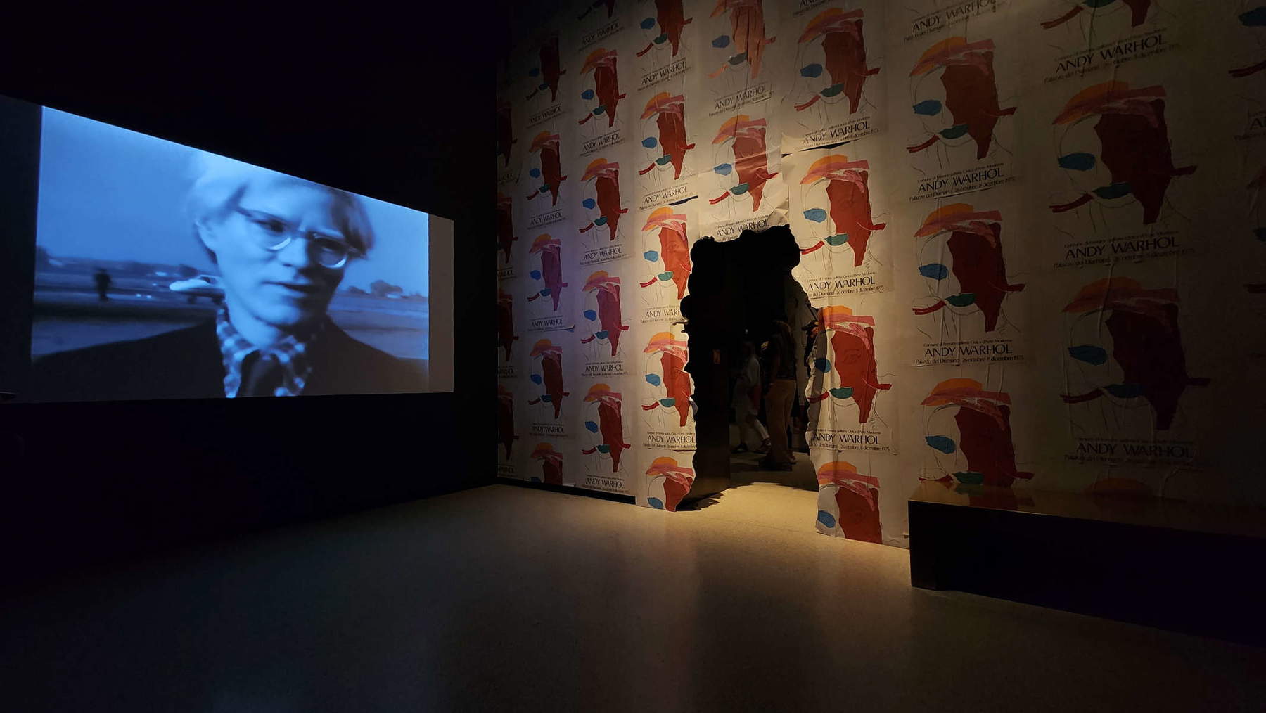 Montaje de la exposición «Andy Warhol. Ladies and Gentlemen»