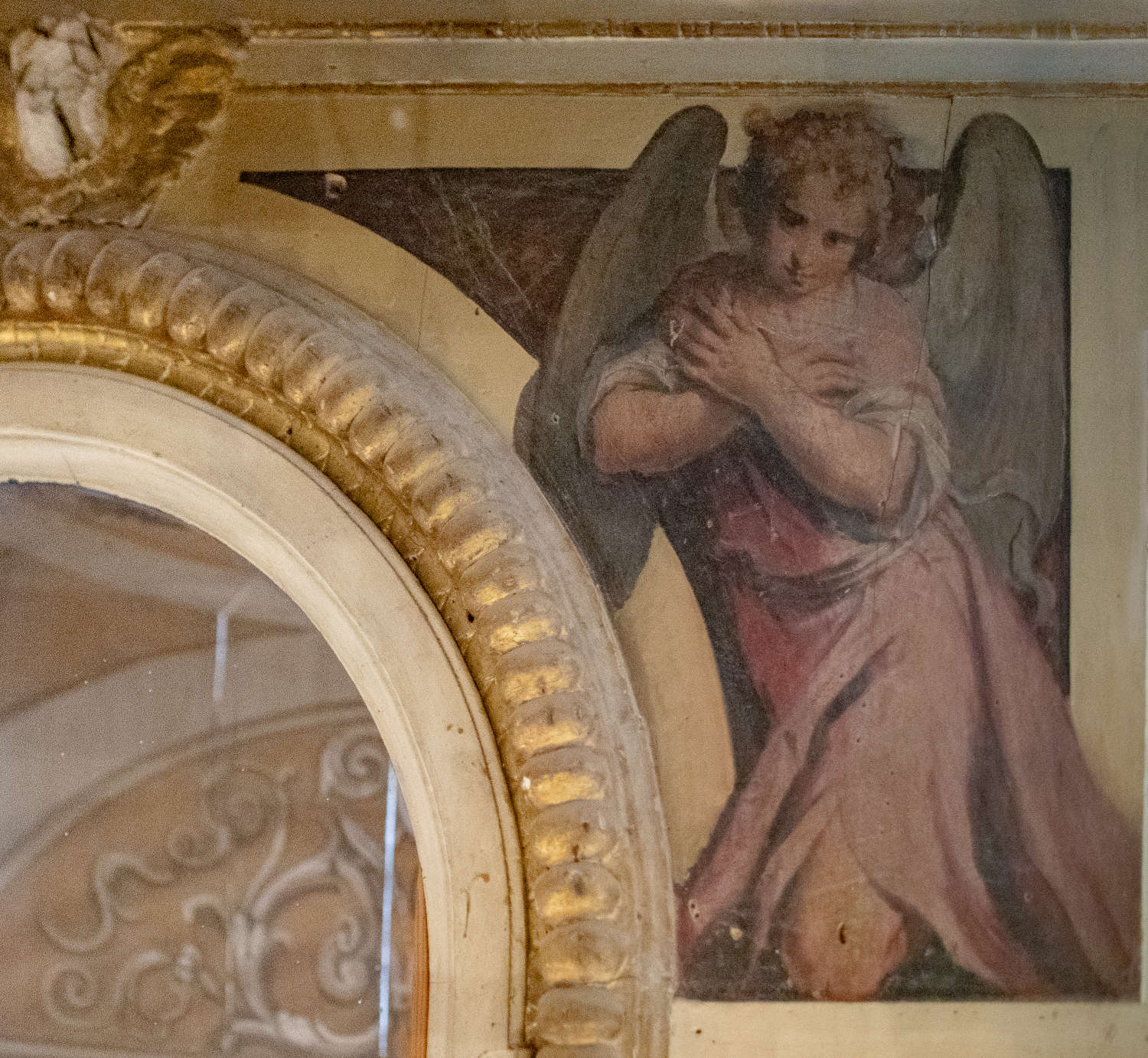 Claudio Ridolfi, Two Angels and Two Allegorical Figures, detail (c. 1629; wooden frame, 298 x 197 cm; Corinaldo, Santa Maria del Piano)