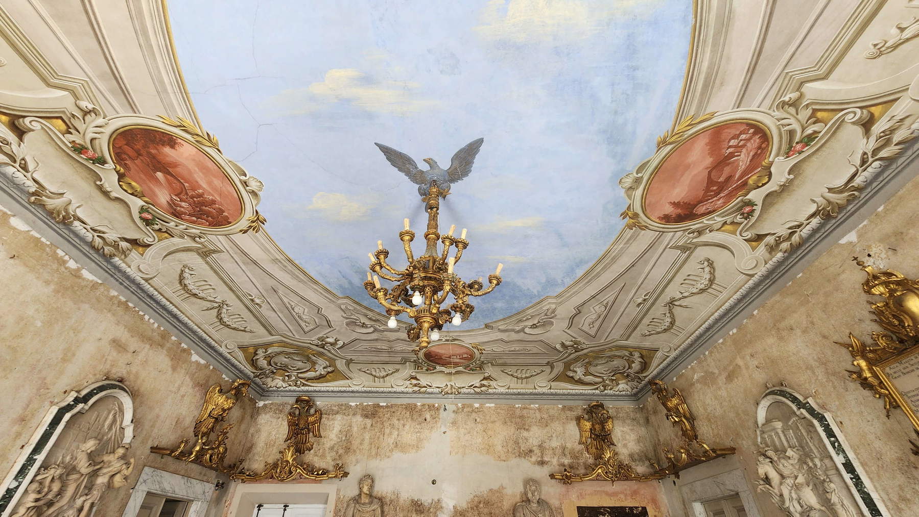 Salone di rappresentanza, Palazzo Staffetti Del Medico Sarteschi. Foto: Federico Giannini