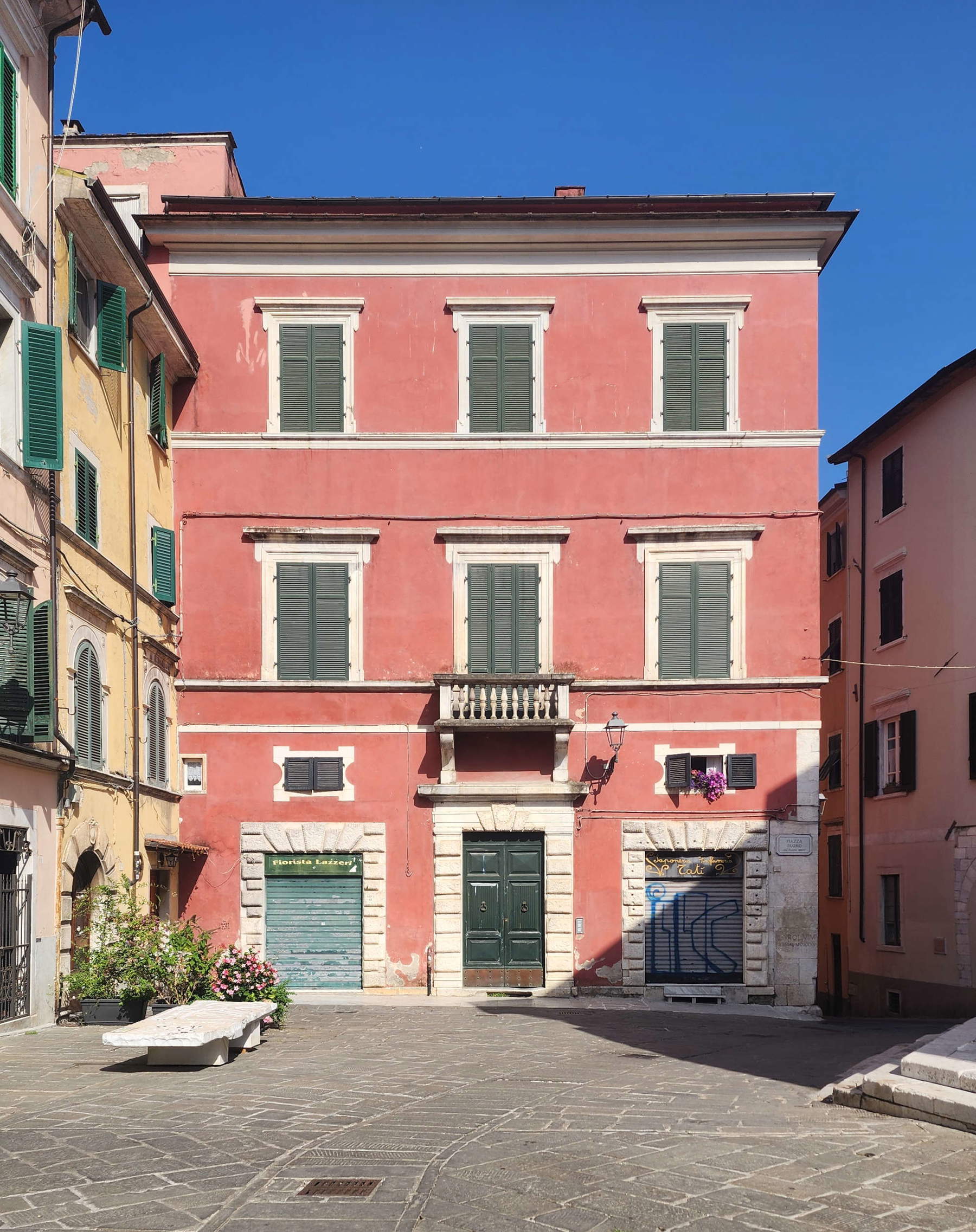 Carrara, Palazzo Staffetti Del Medico Sarteschi