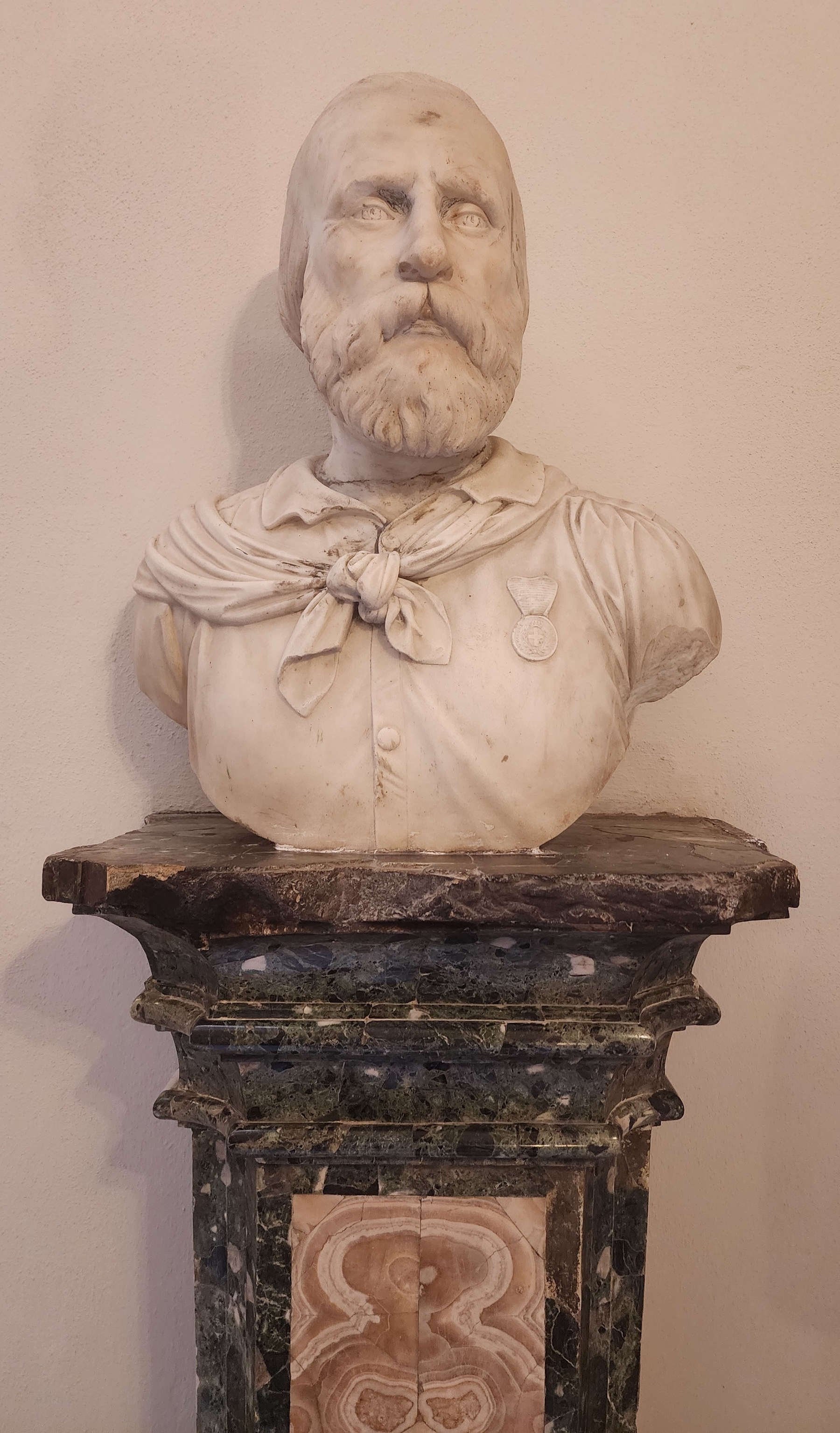 Ferdinando Pelliccia, Busto di Garibaldi (1861; Carrara, Palazzo Staffetti Del Medico Sarteschi)