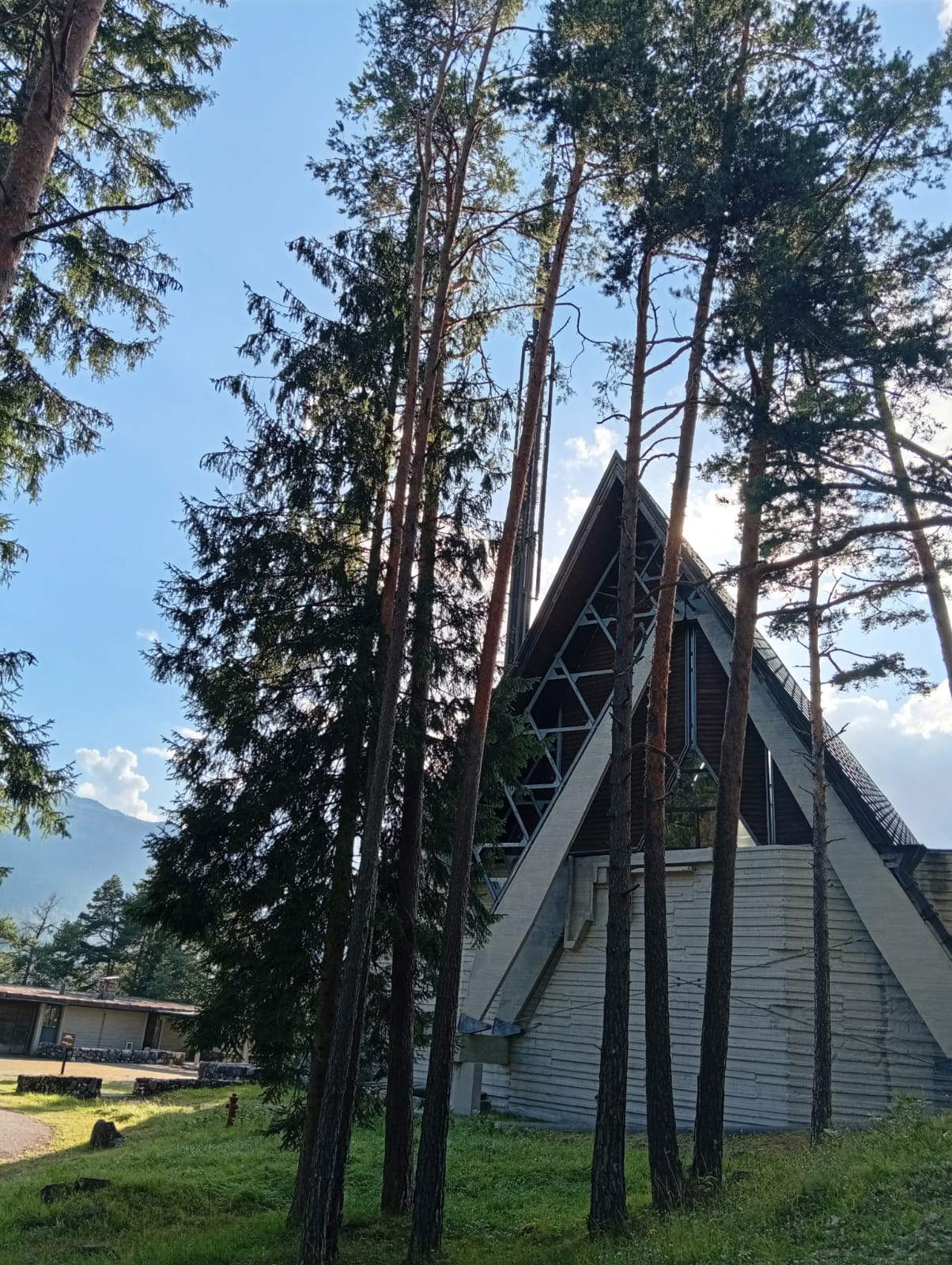 Chiesa del Villaggio ENI di Borca di Cadore