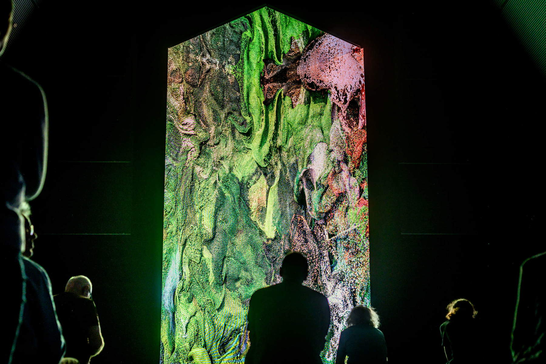 Mostra di Refik Anadol. Foto: Visit Bruges / Jan Darthet