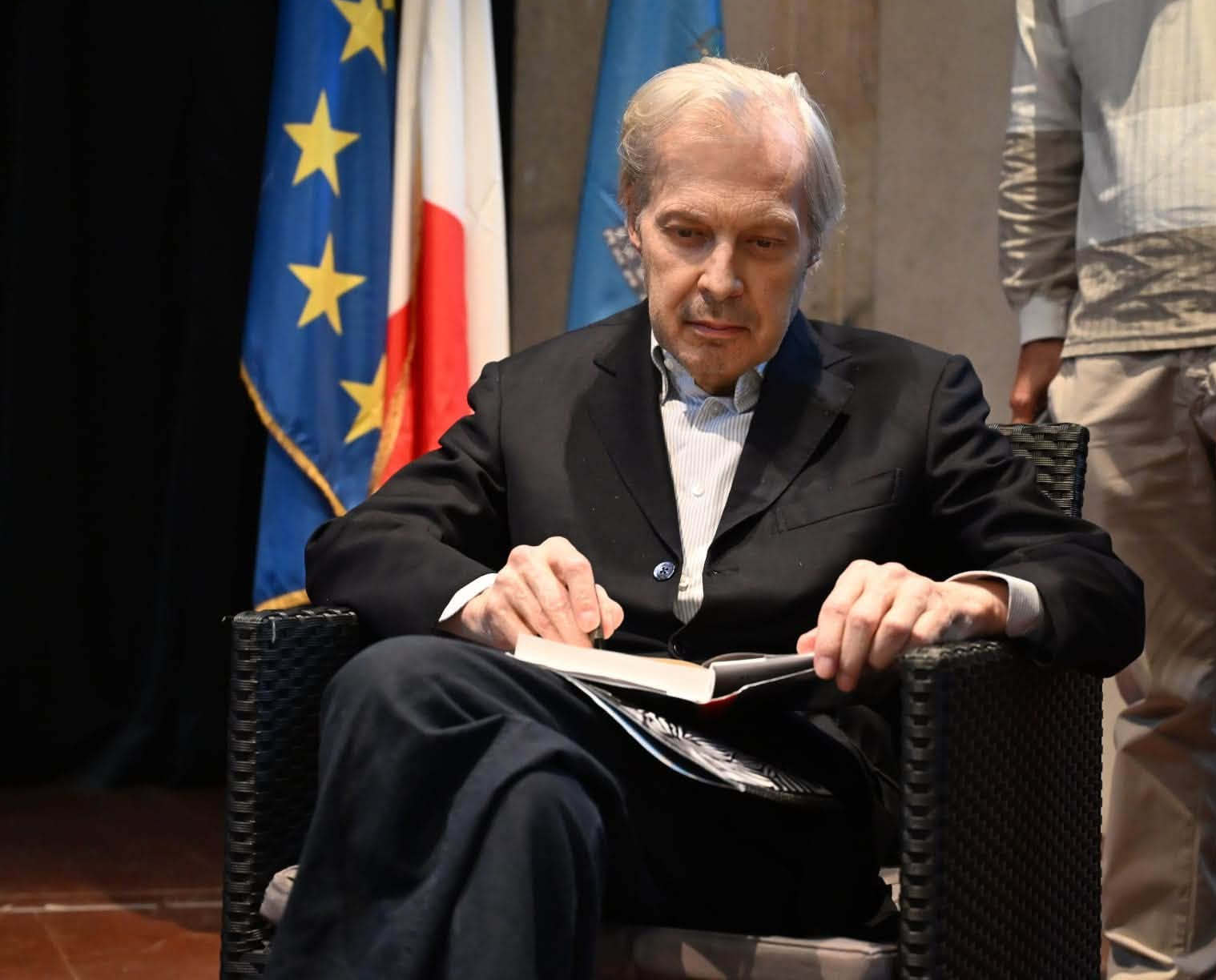 Vittorio Sgarbi lors d'une de ses dernières apparitions publiques. Photo : profil Facebook de Vittorio Sgarbi