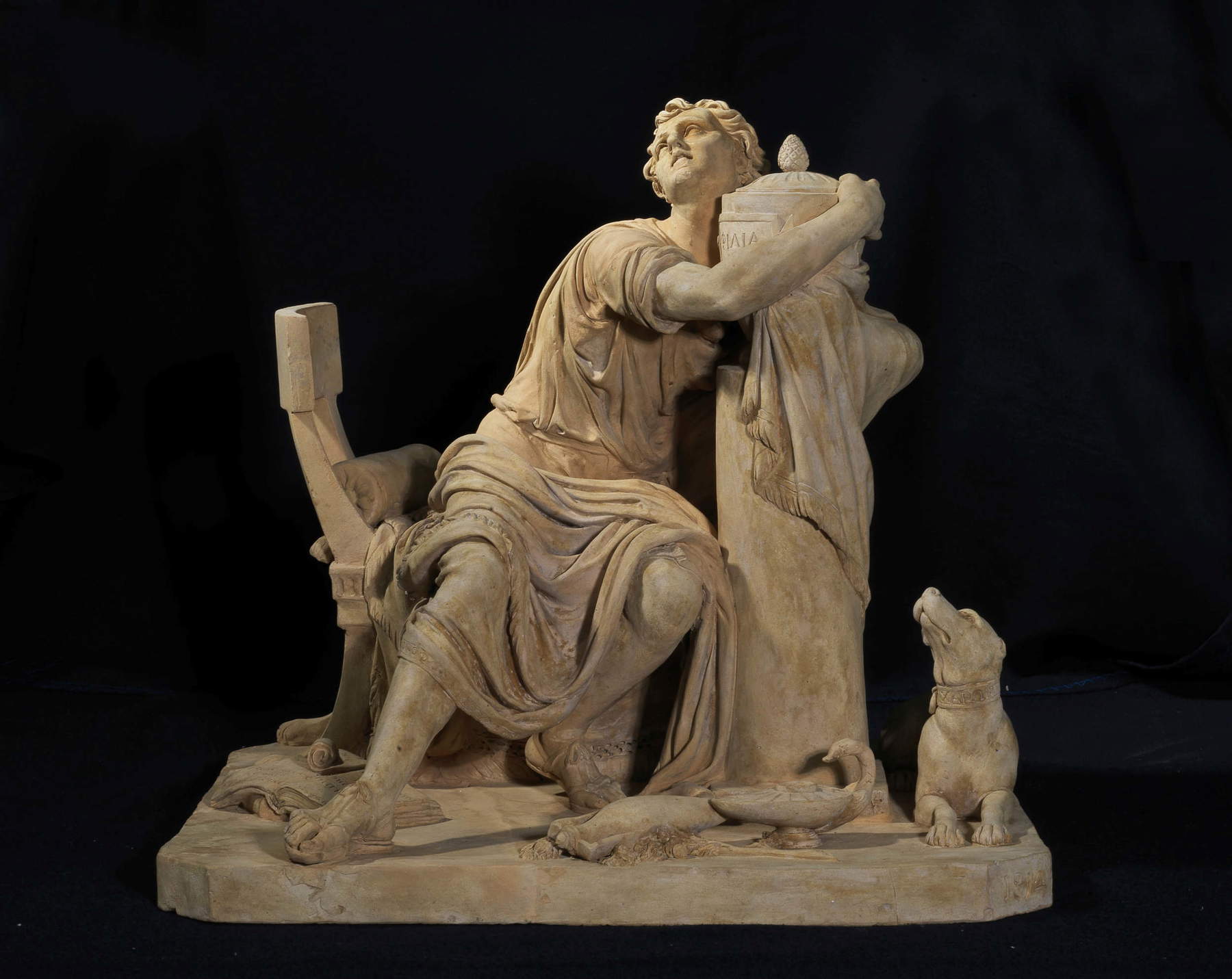 Michele Van Lint, Andrea Vacc&agrave; Berlinghieri compiange l'urna di un amico / Allegoria funeraria dell'Amicizia (1814; terracotta, 37,5 x 41 x 36 cm). Presentato da: Galleria Carlo Virgilio &amp; C.