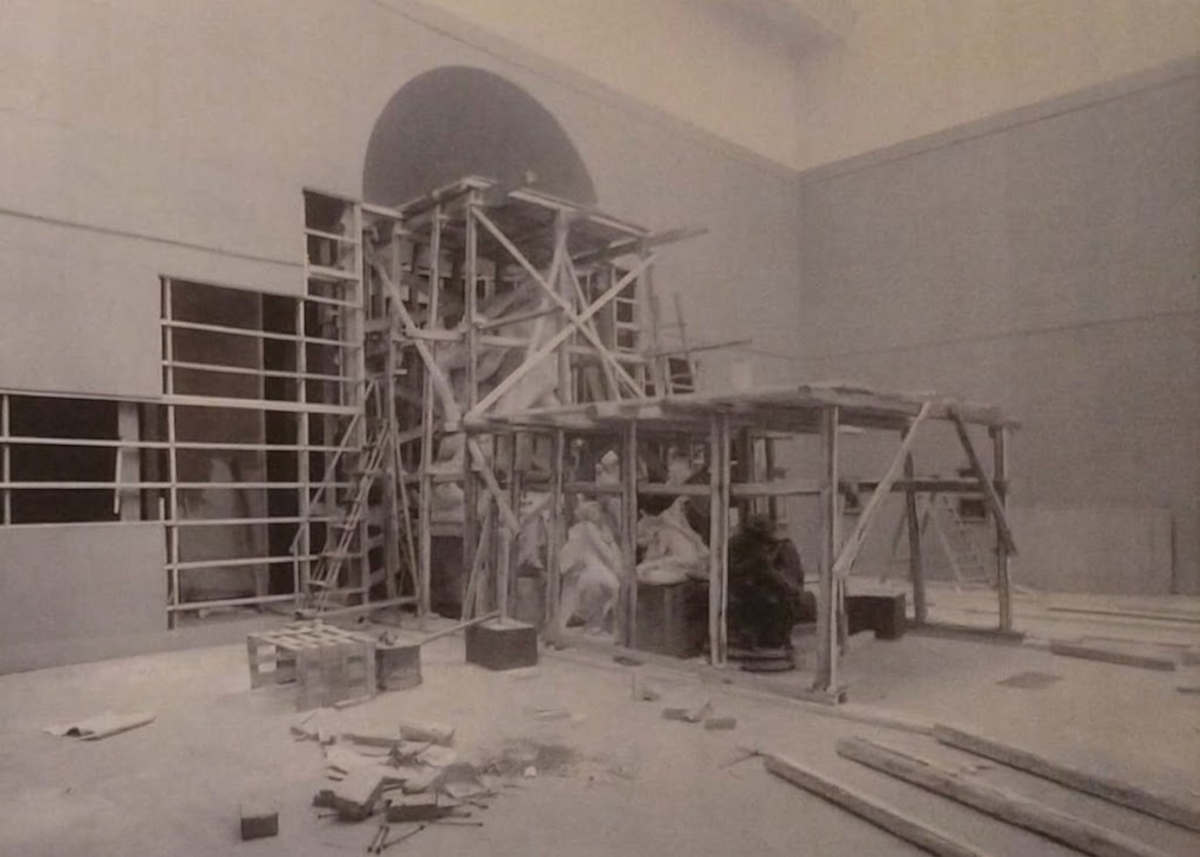 Misure di protezione antiaerea nel Salone dell'Ercole, 1941