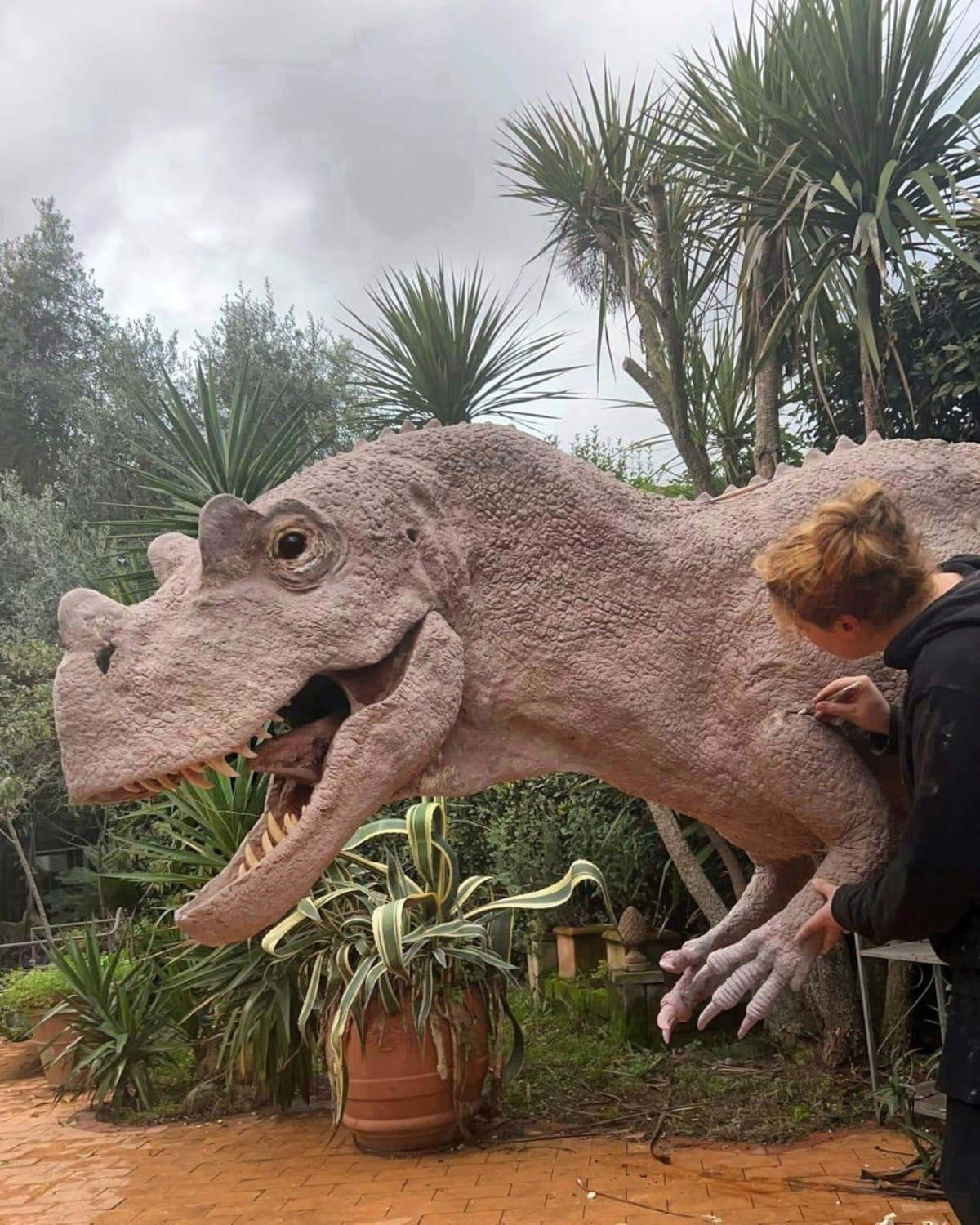 Mariaelena Mariotti, @motherofthedinosaurs