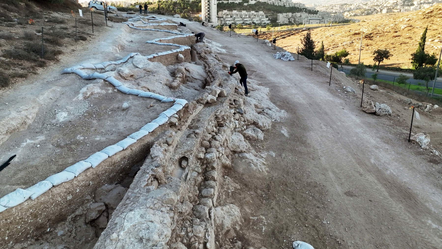 L'acquedotto inferiore di Gerusalemme, attribuito al periodo asmoneo, cos&igrave; come &egrave; emerso dagli scavi. Foto: Emil Aladjem, Autorit&agrave; israeliana per i beni culturali
