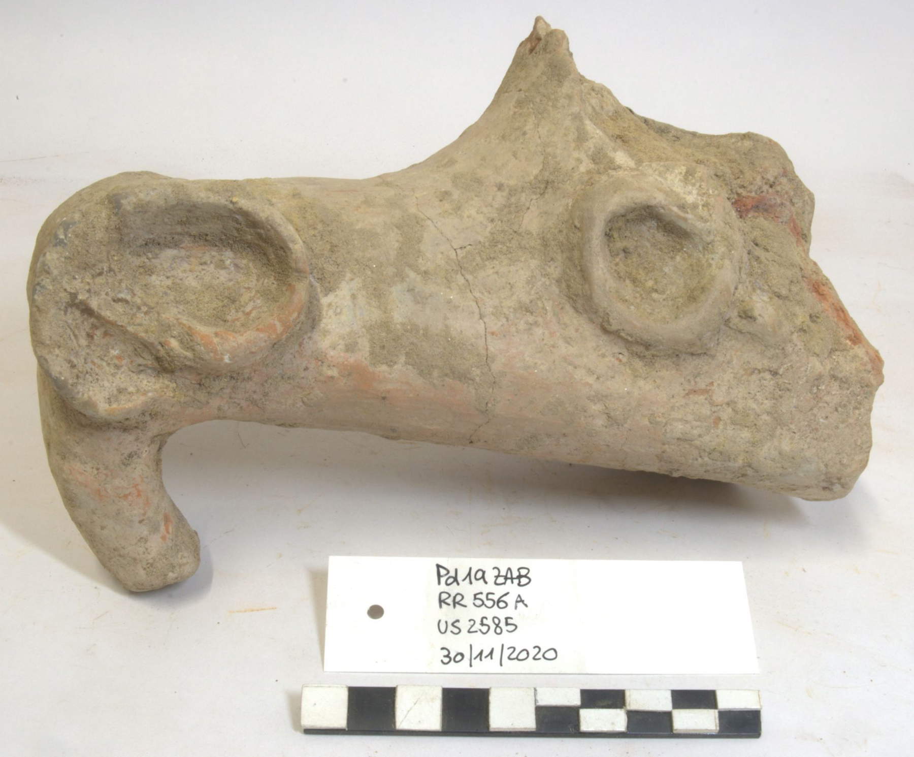 Terracotta altars with ram protome termination recovered during the archaeological excavation carried out in Padua's Via Zabarella in 2019, before and after restoration. 6th-5th centuries BC &copy; Photo credits: Sabap Pd-Tv-Bl Archives.