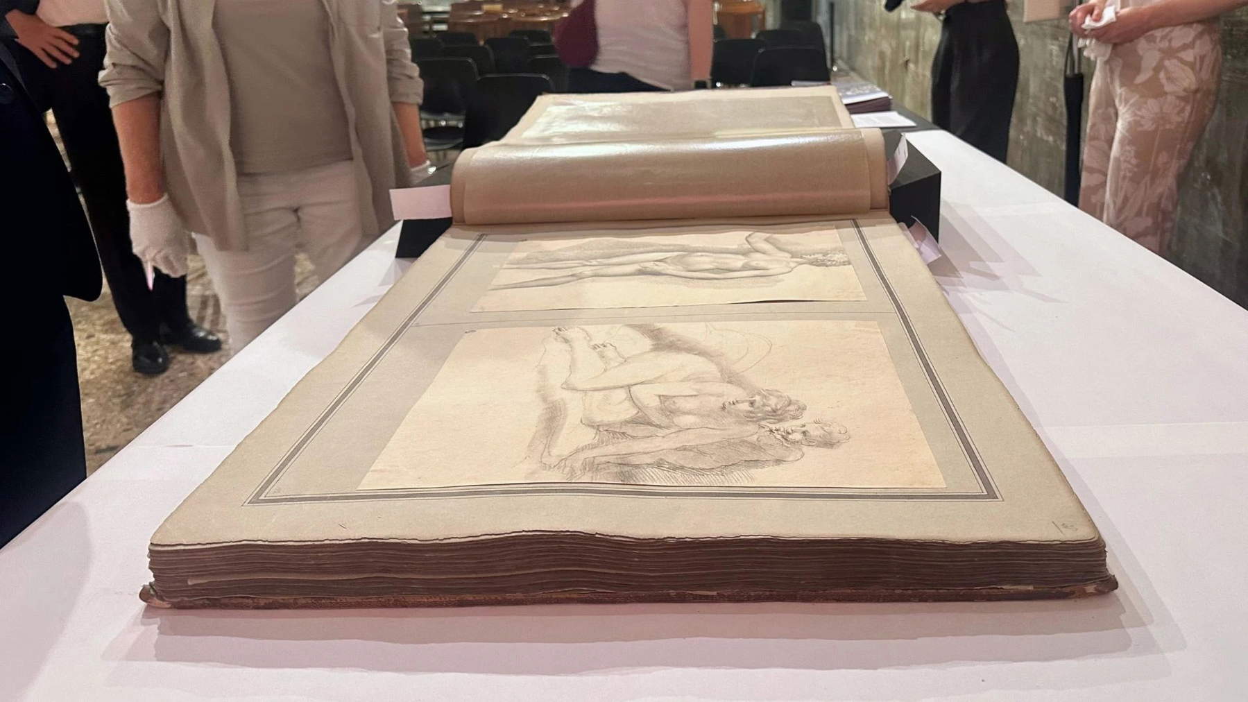 Donato all'Accademia di Brera un album di 380 disegni di Giuseppe Bossi 