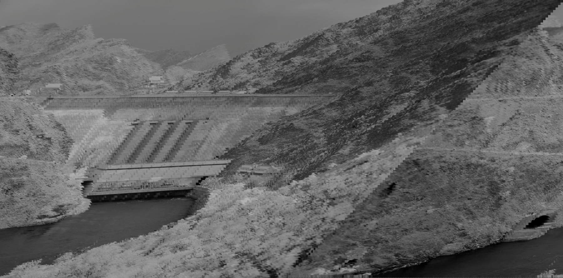 Alexey Morosov, video-proiezione con dighe kirghise e sequenze di kok-b&ouml;r&uuml;, fotogramma di dettaglio con allenamento di kok-b&ouml;r&uuml;