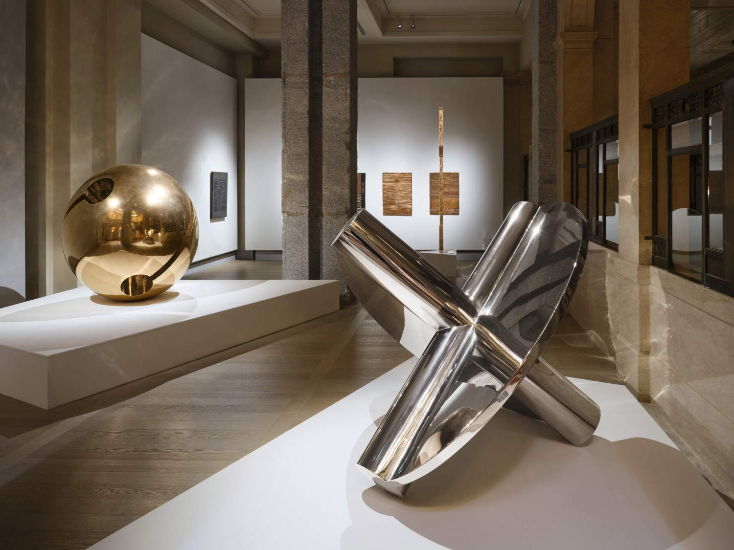 Arnaldo Pomodoro. A Life, Gallerie d'Italia - Milan, Intesa Sanpaolo Museum, 2026. Photo: Agostino Osio - Alto Piano Studio. Courtesy of Arnaldo Pomodoro Foundation and Intesa Sanpaolo.