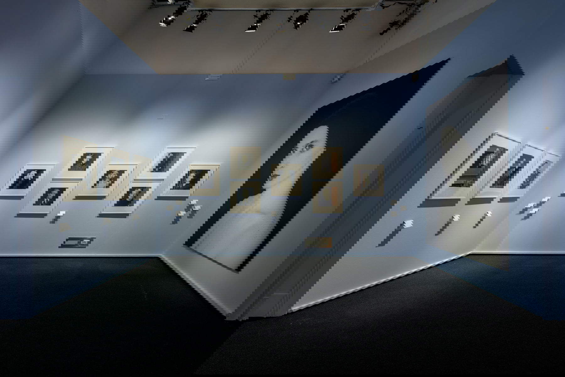 Aufbau der Ausstellung Robert Mapplethorpe. Die Formen des Begehrens im Palazzo Reale. Foto: &copy;Andrea Avezzu