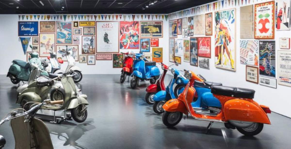 Les 80 ans de la Vespa : une exposition sur la naissance d'une icône culturelle au MAUTO de Turin