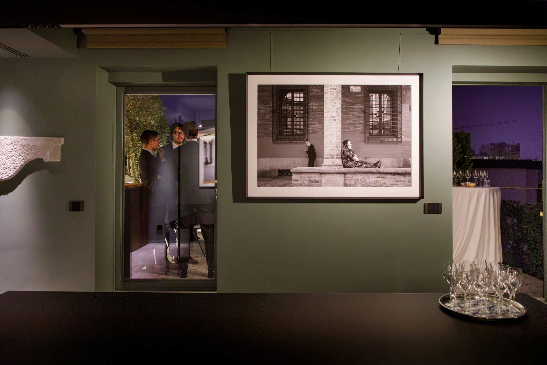 View of the “People Around” exhibition. Photo: &copy; Zoe Vincenti