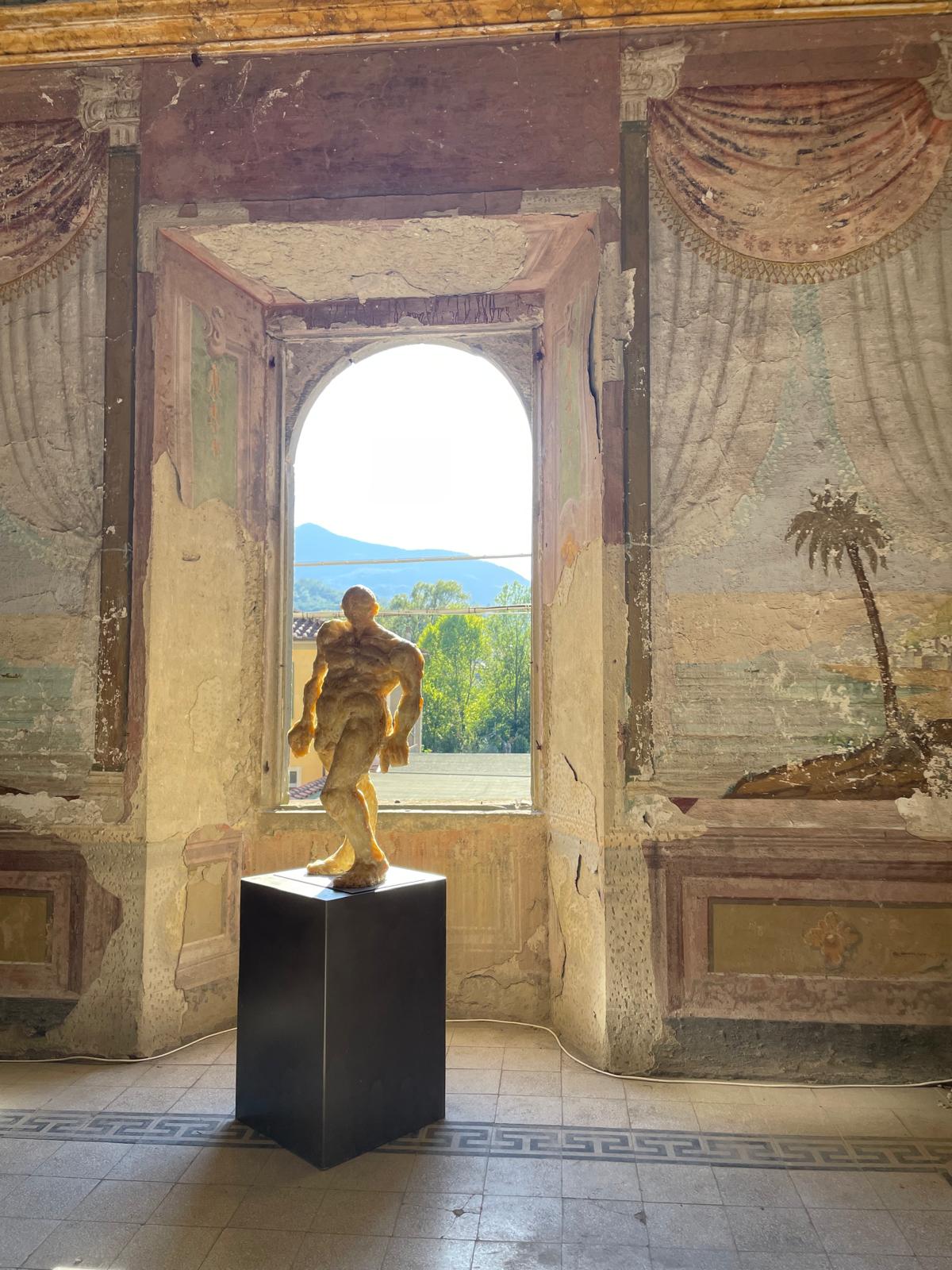 Ausstellung „Oscillazioni – Orte &middot; Kunst &middot; Ausdrucksformen“ in Pontremoli