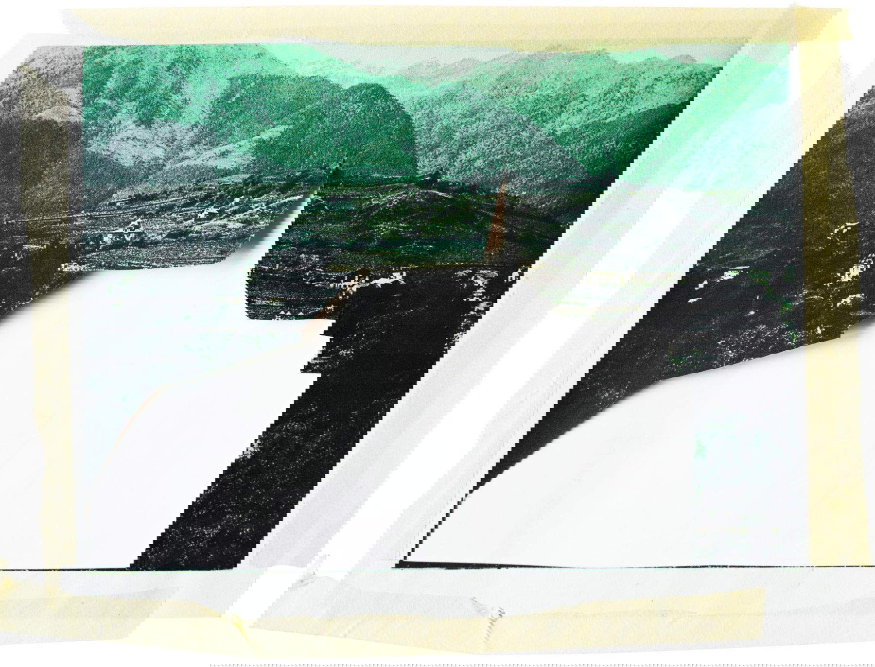 &copy; Anie Maki - Anna Michelotti, Milk, Weight, Gravity