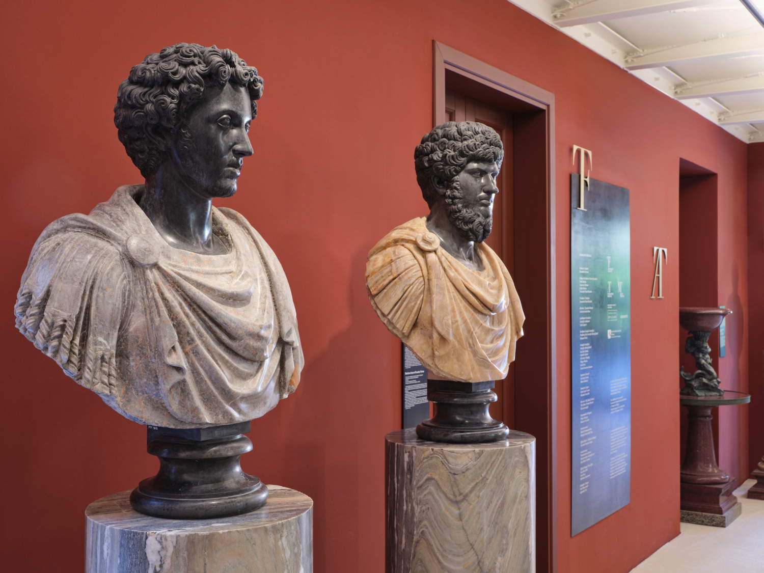 Aménagements de Marmora Romana. Antiquarium de la Villa Albani Torlonia. Photo : Agostino Osio &copy;Fondation Torlonia