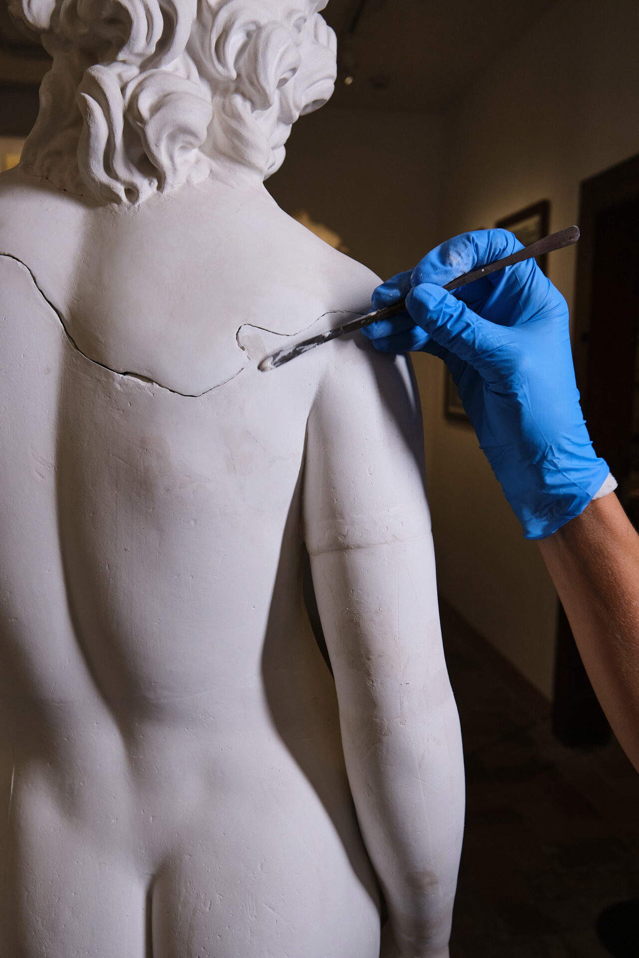 Il restauro dell'opera. Foto: Lino Zanesco