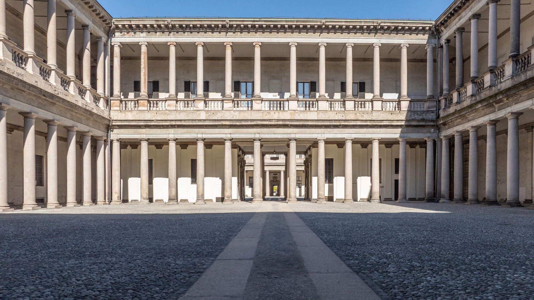 Erster Innenhof des Mailänder Staatsarchivs