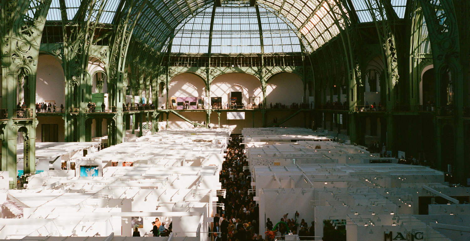 Art Basel Paris is closing two days early to avoid issues related to Saturday's protests Art Basel Paris is closing two days early to avoid issues related to Saturday's protests