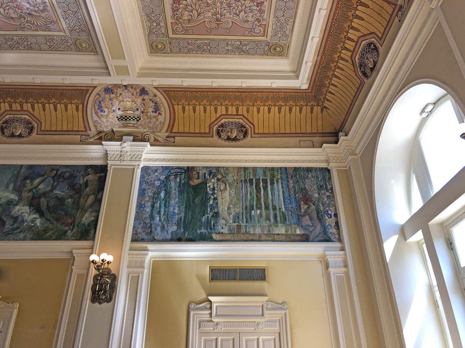 Kursaal Santa Lucia in Bari. Photo: Andrea Speziali