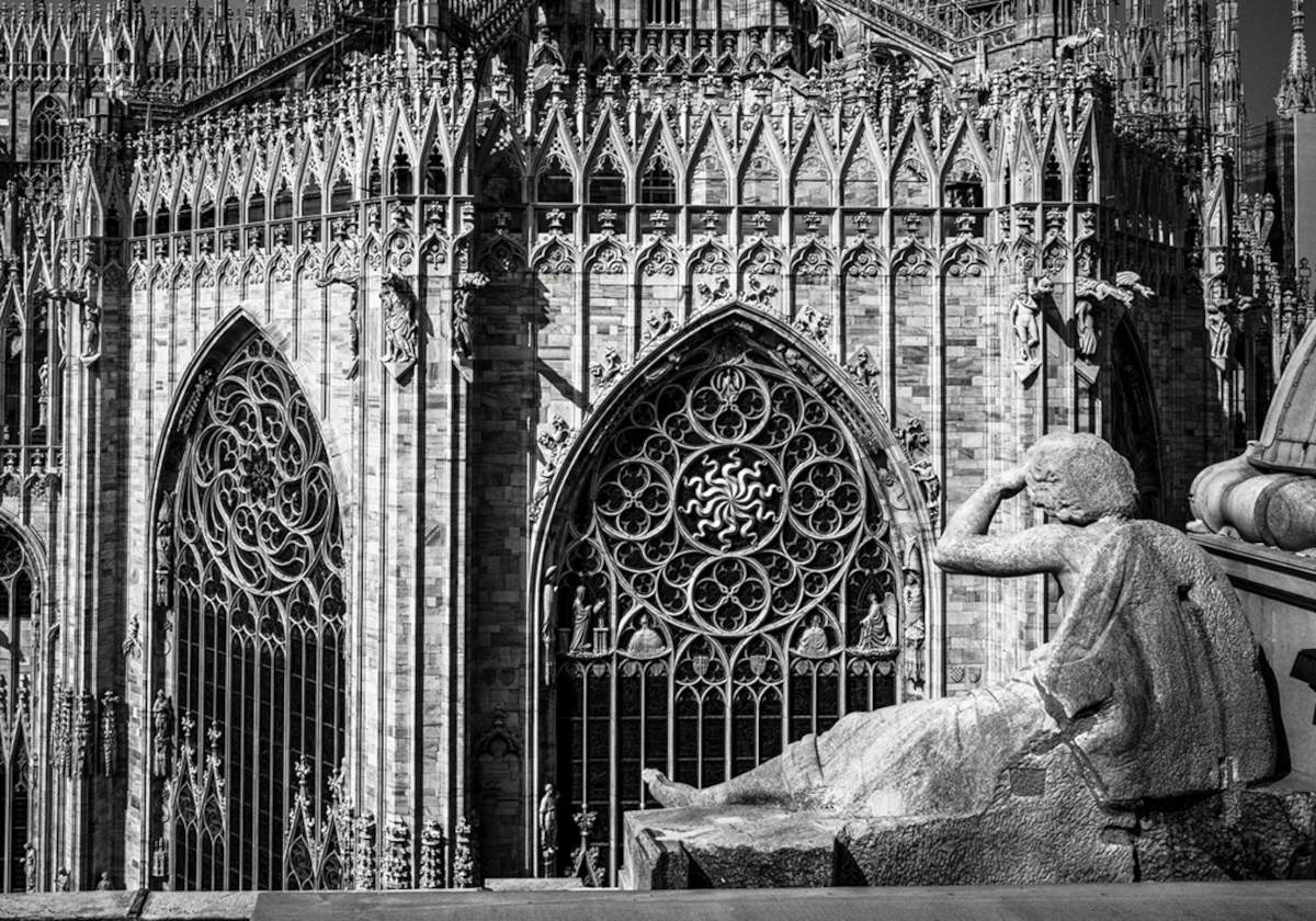 Aurelio Amendola, Duomo di Milano (2009; Inkjet Fine Art print on photographic paper, 105 x 150 cm (110 x 155 cm with frame) &copy; Aurelio Amendola