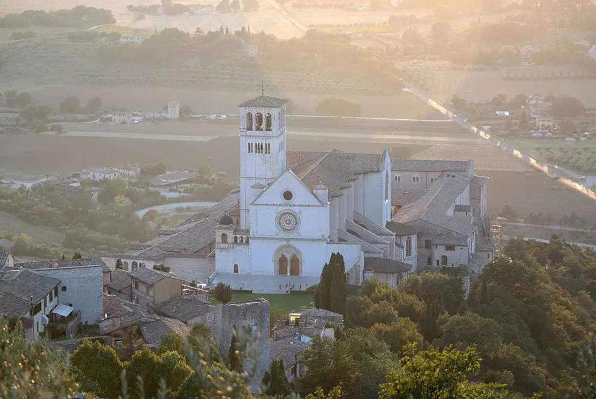 Basilica of Assisi. Photo: Luca Aless