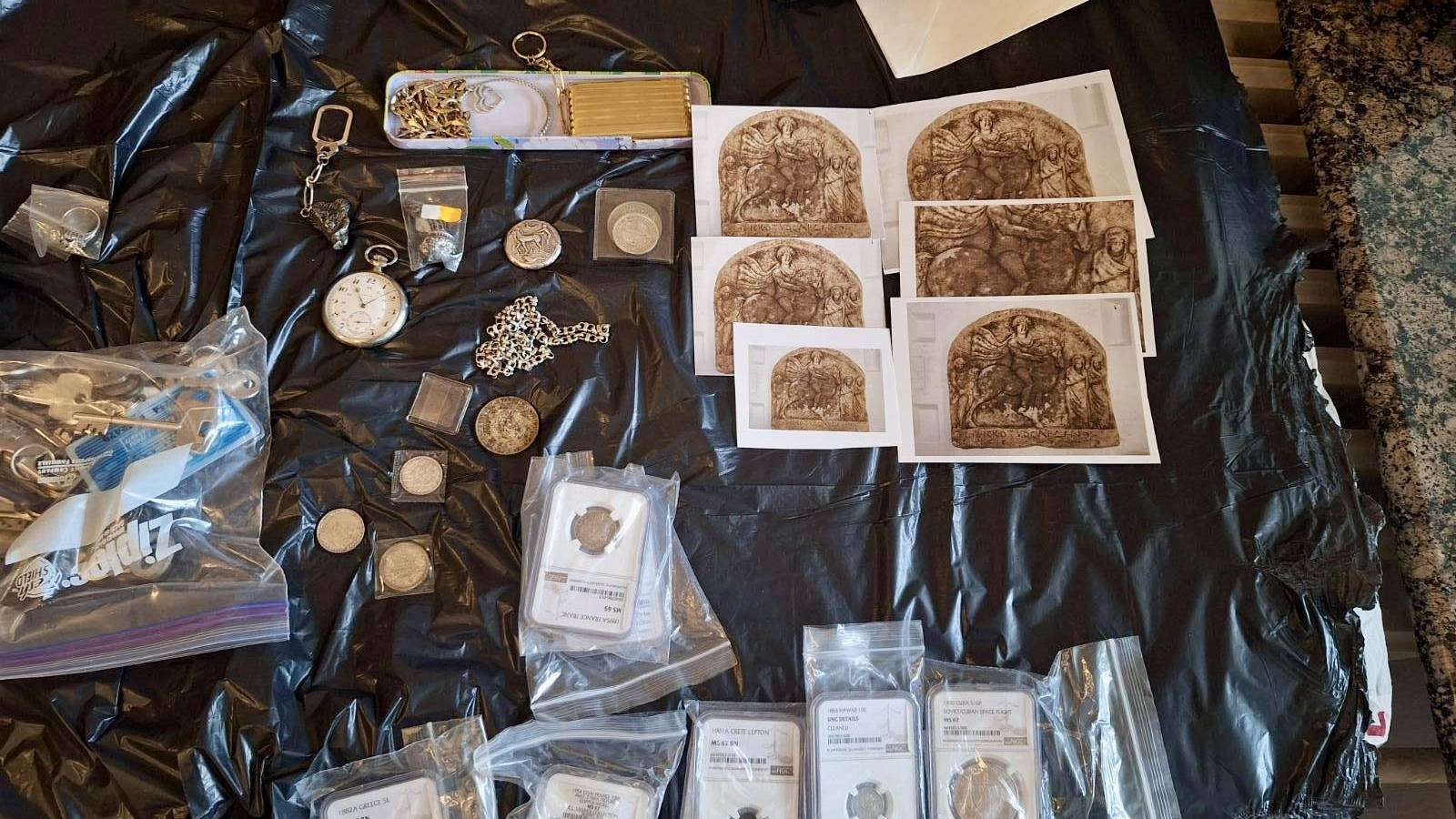 Von Europol nach einer Operation in Bulgarien sichergestellte Vermögenswerte, 2025. Foto: Europol