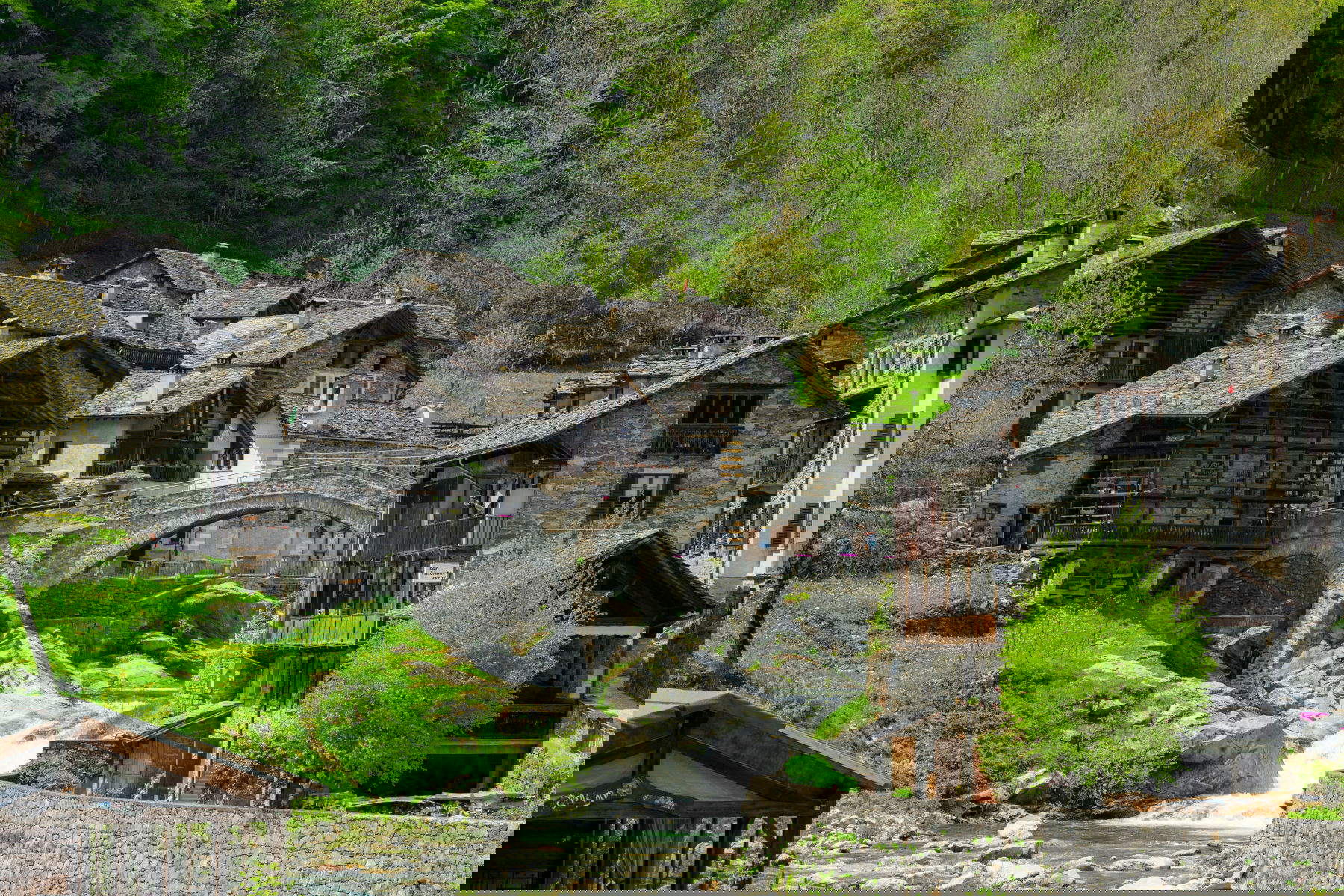 The village of Rassa. Photo credits: ATL Terre dell'Alto Piemonte Archives