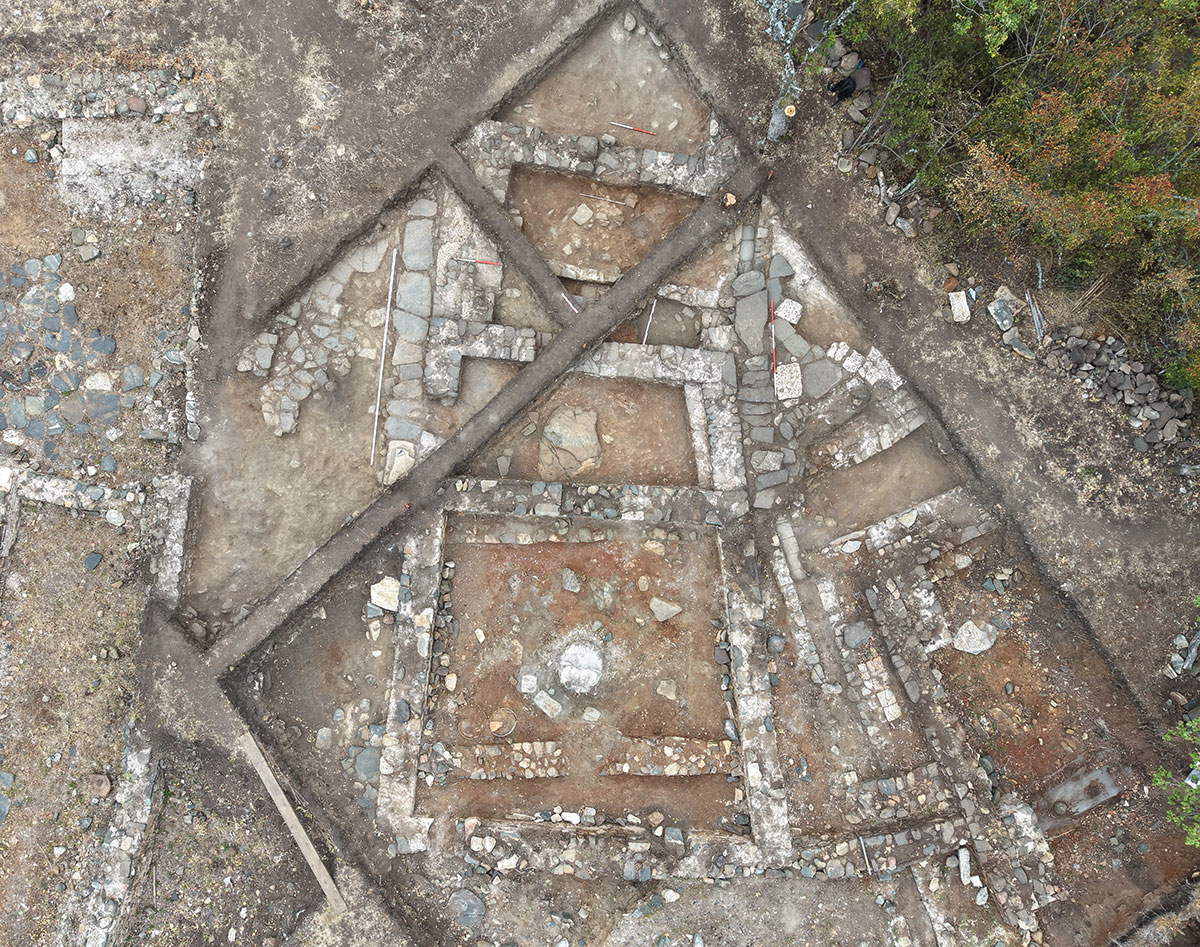 Le rovine del tempio. Foto: Museo di Storia nazionale