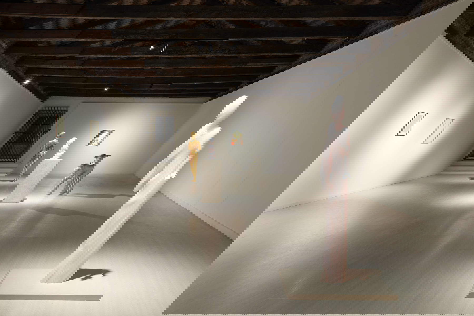 Allestimenti della mostra The Shape of the Self / La forma del S&eacute;