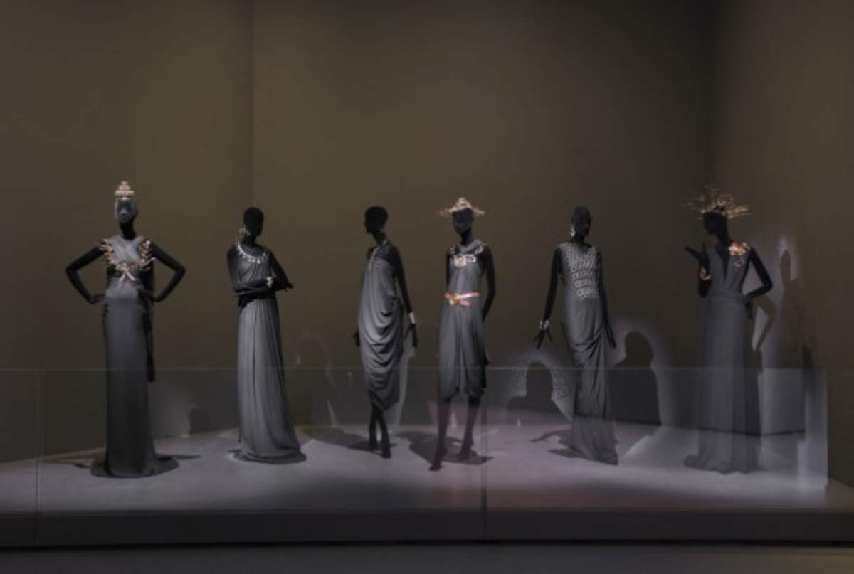 Installationsansicht der Ausstellung Calder. R&ecirc;ver en &eacute;quilibre, in der Fondation Louis Vuitton, Paris. &copy; 2026 Calder Foundation, New York / ADAGP, Paris &copy; Fondation Louis Vuitton / David Bordes