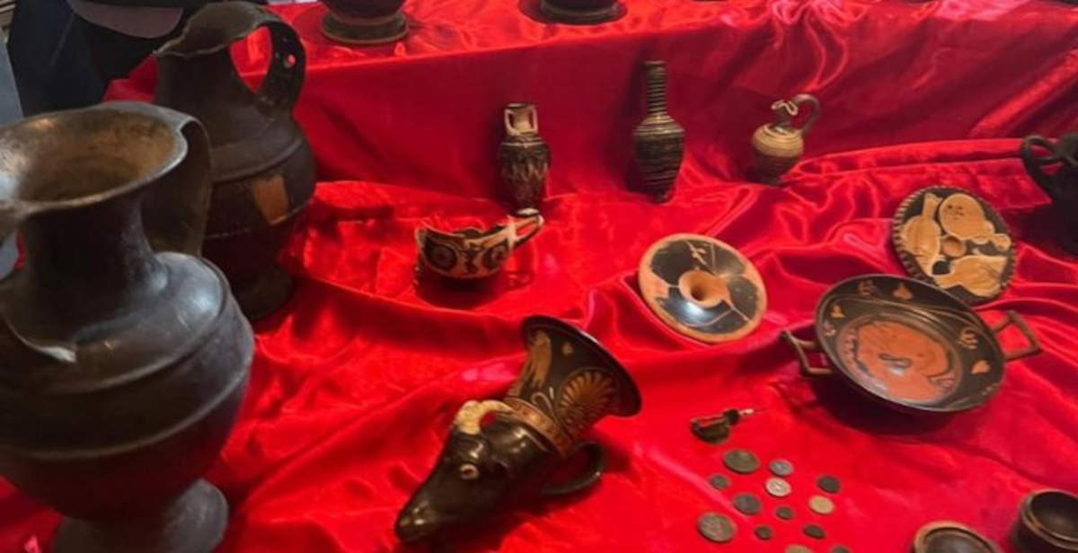 Internationaler illegaler Handel: Rückgabe von 46 Artefakten an das Nationalmuseum in Sibari (Cosenza)