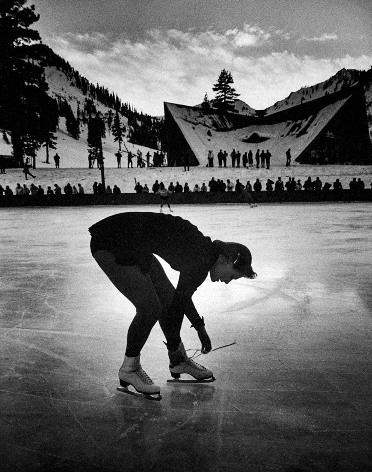 Carol Heiss des Etats-Unis sur la glace pendant les Jeux Olympiques d'hiver. Squaw Valley, Californie, États-Unis. Image de Ralph Crane &copy; 1960. The Picture Collection LLC. Tous droits réservés.