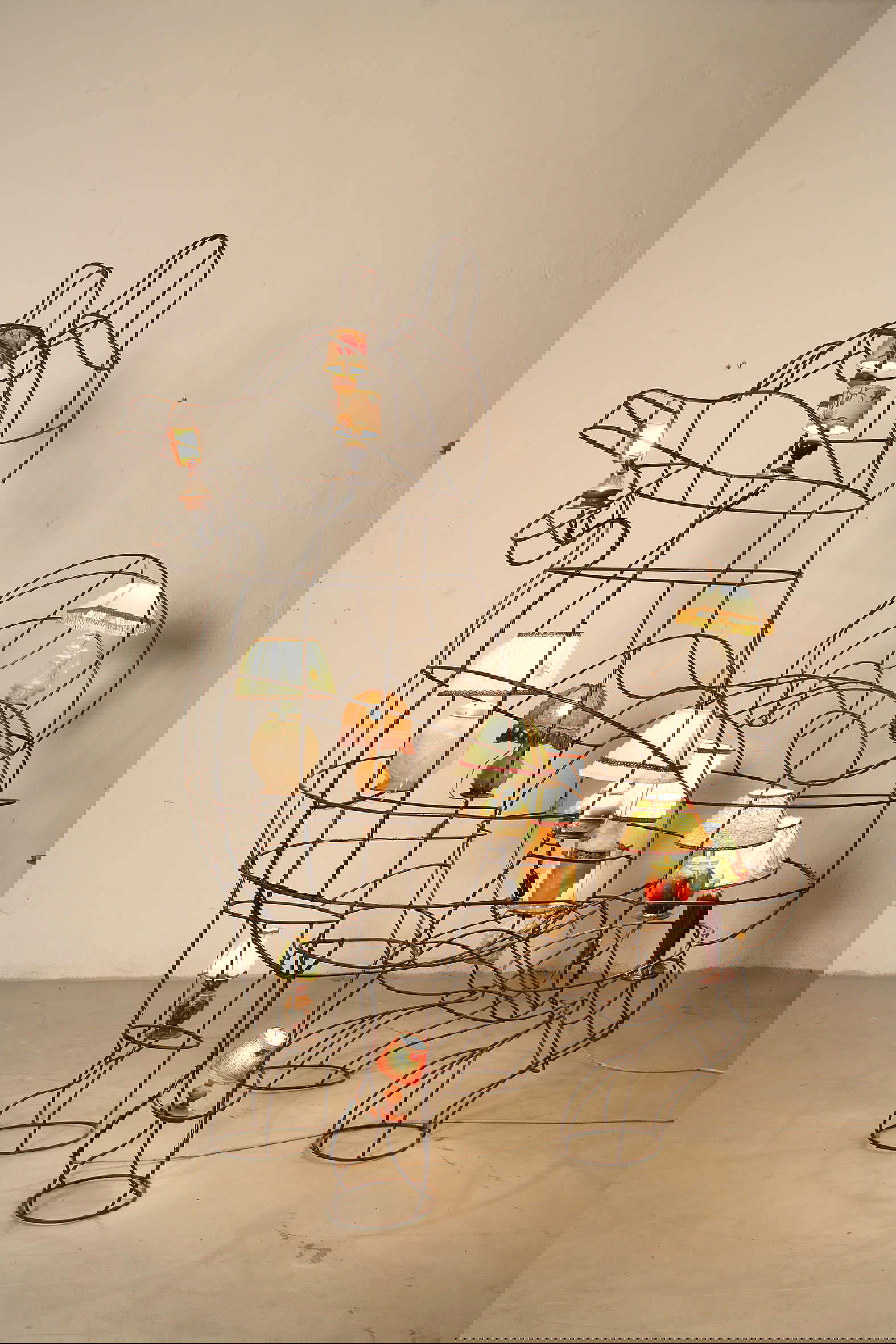 Dennis Oppenheim, Lampdog (2000; Iron and Abat-jour, 200 x 140 x 80 cm; Rossini Art Site Collection)