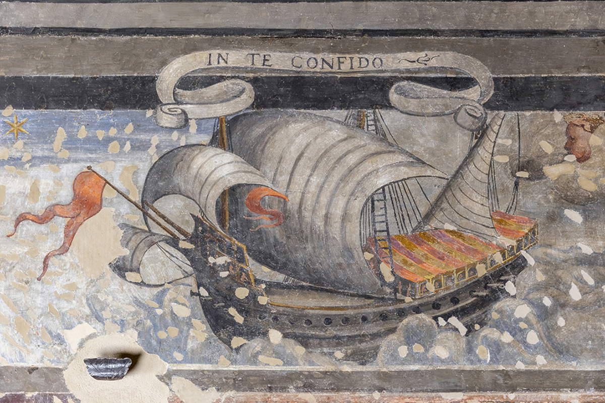 Dettaglio affresco IN TE CONFIDO