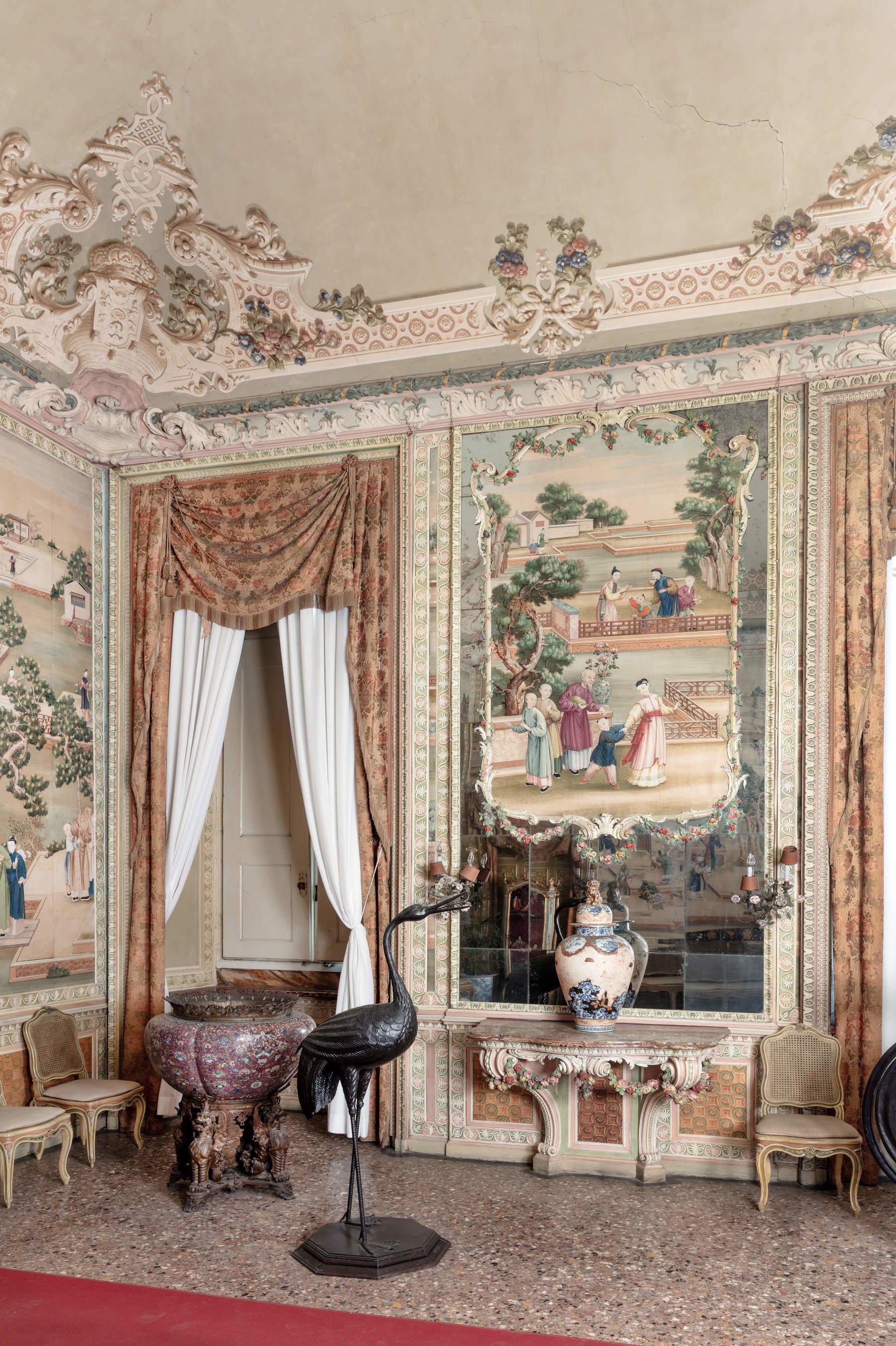 Palanquin Room, Racconigi Castle &copy;MiC-Royal Residences of the House of Savoy - National Museums of Piedmont. Photo: Paolo Robino