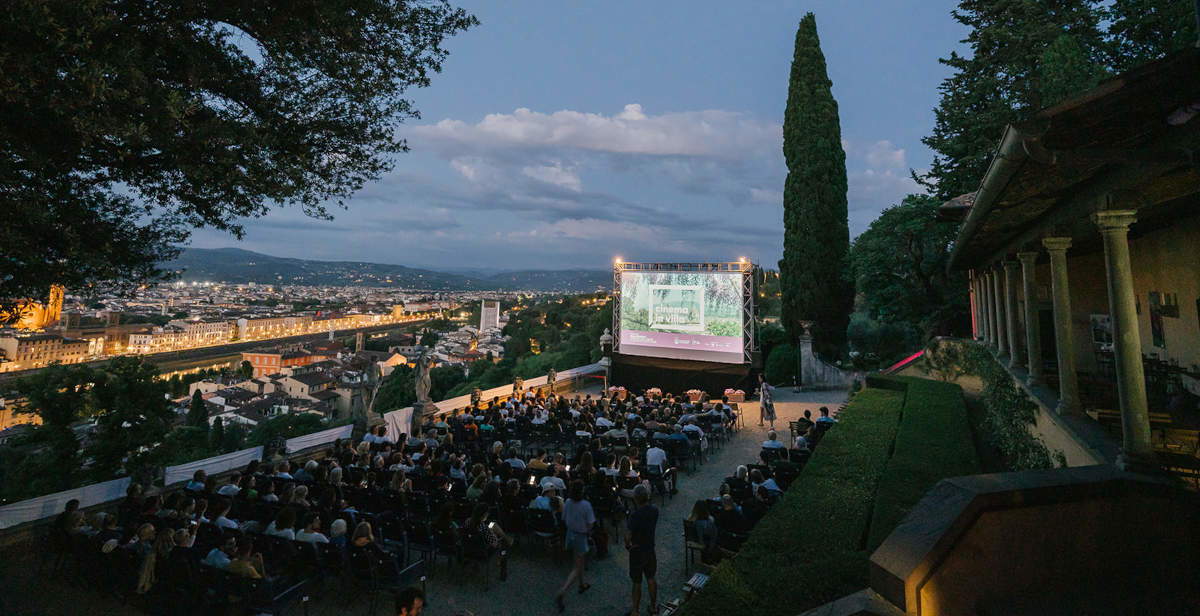 Florence : le cinéma en plein air fait son retour à la Villa Bardini avec 50 soirées et des rencontres avec les réalisateurs