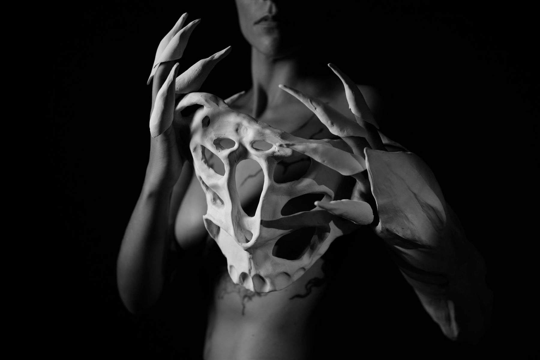 Clarissa Falco, Ceramoprosthesis, 2026, digital photographic documentation, Italy. Photo: Luca Parodi