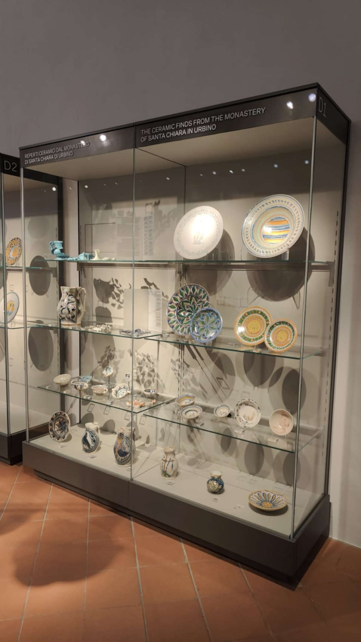 „Cocci di Santa Chiara“ in der Nationalgalerie der Marken