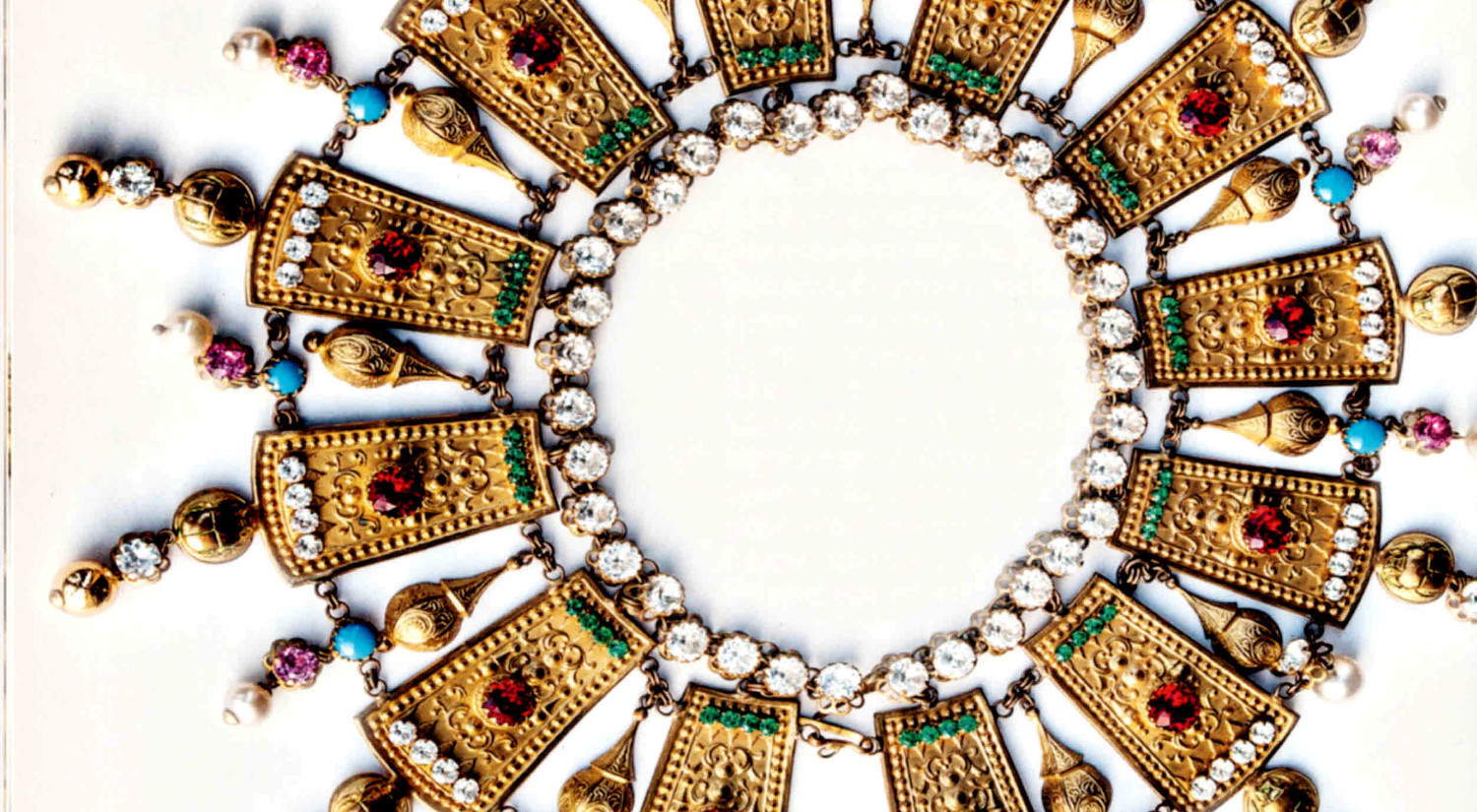 Les bijoux Corbella des grandes divas de l'opéra exposés au musée de la bijouterie de Vicence