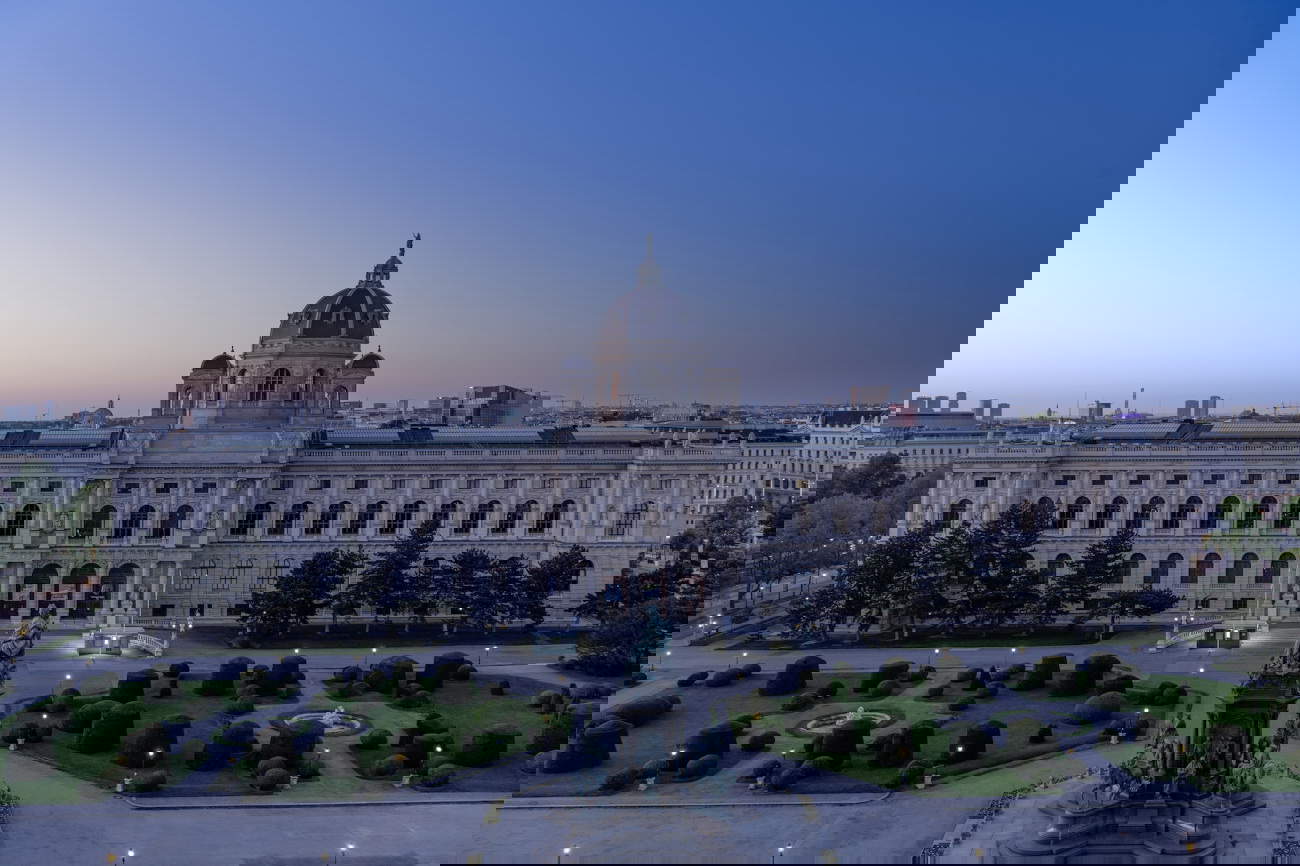 Kunsthistorisches Museum, outdoor morning atmosphere &copy; KHM-Museumsverband