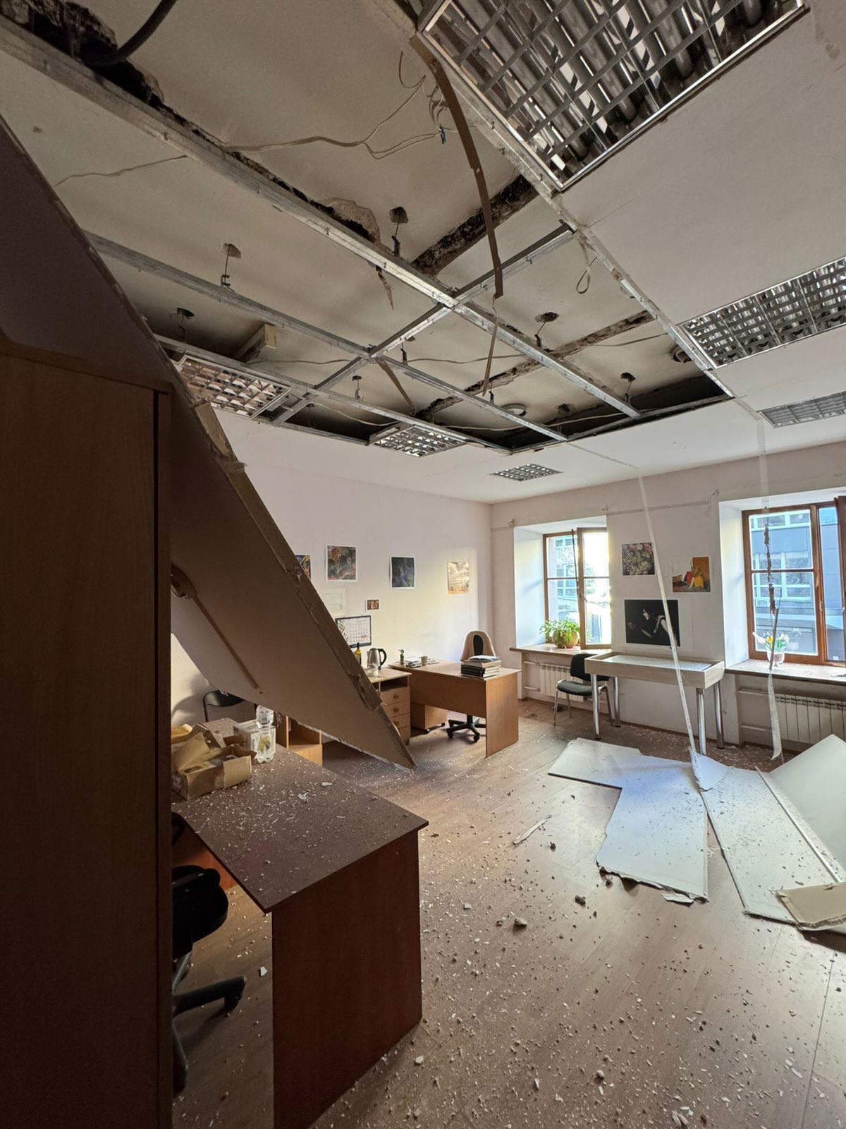 Dommages subis par le Musée national d'art de Kiev à la suite du bombardement russe. Photo : Ministère de la Culture de l'Ukraine