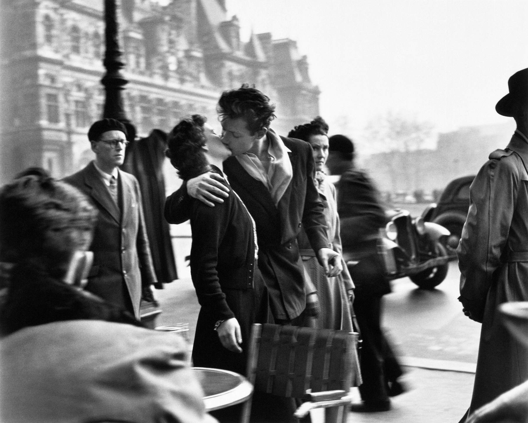 Robert Doisneau, „Le baiser de l&rsquo;H&ocirc;tel de Ville“ (Paris, 1950) &copy; Robert Doisneau